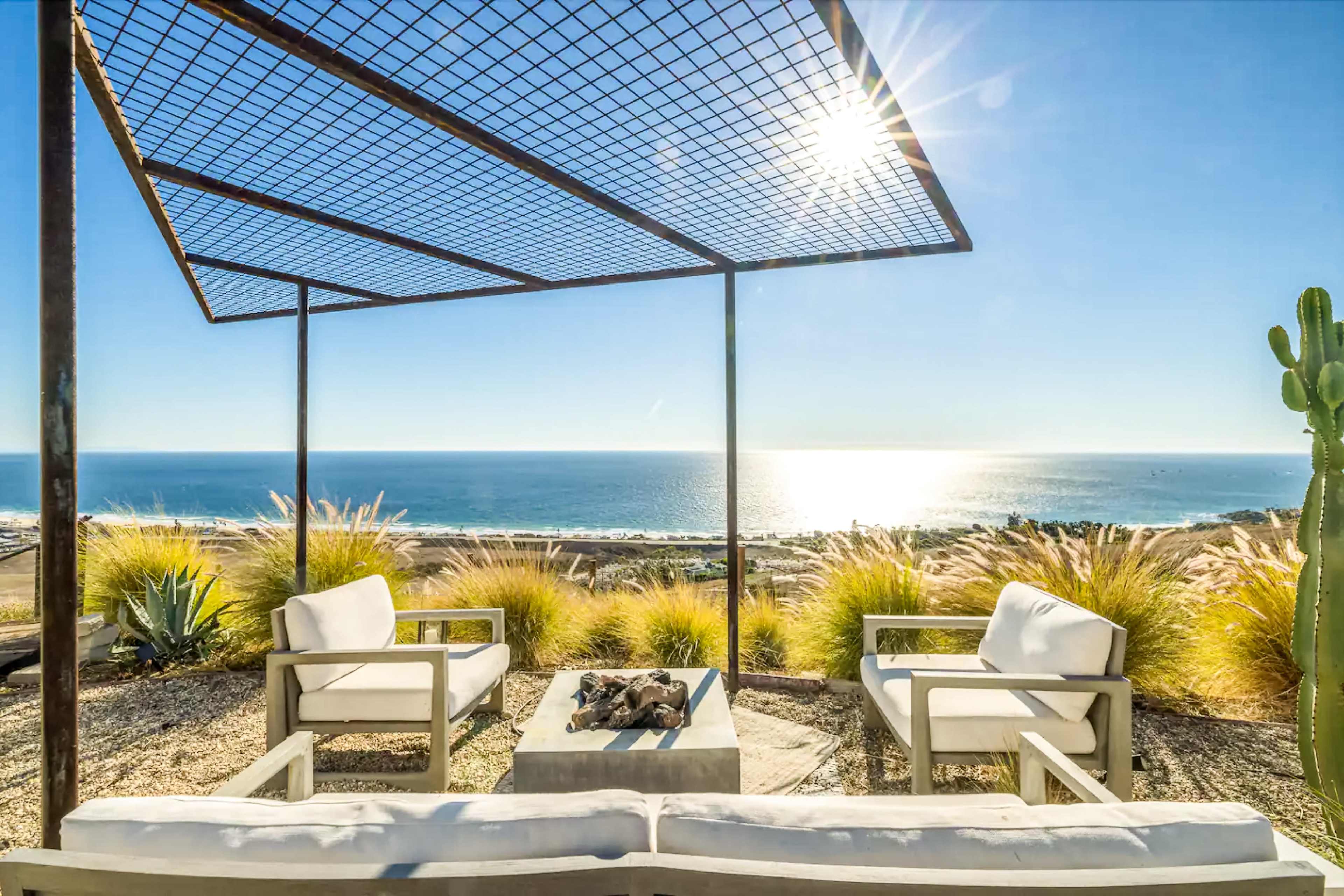 Bright & Minimal Home — Perfect for Shoots, Productions & Creative Projects Image in Western Malibu, Malibu, CA