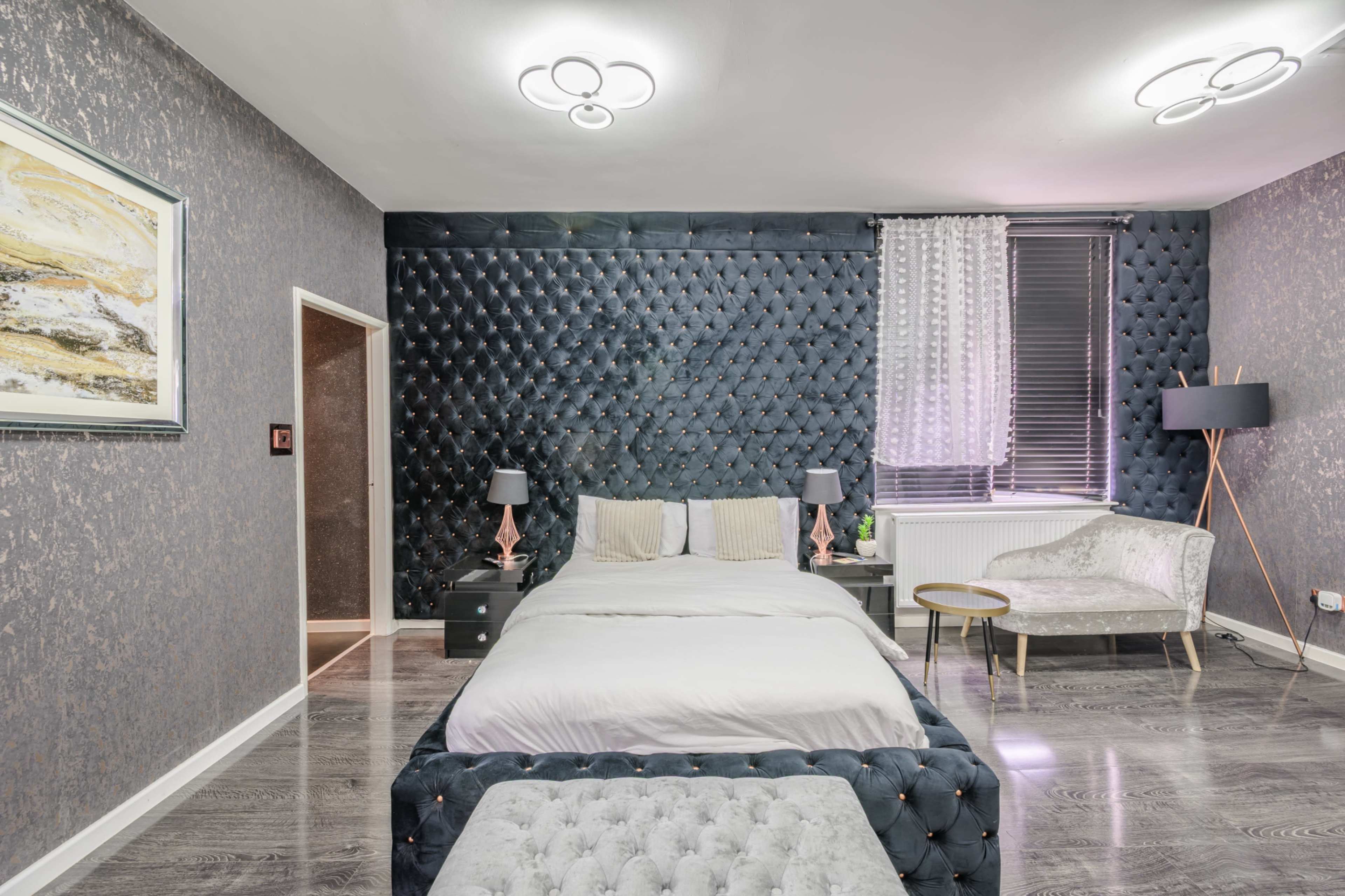 Bright Lifestyle Studio for Photoshoots & Content Creators – Jewellery Quarter Image in Jewellery Quarter, Birmingham, ENG