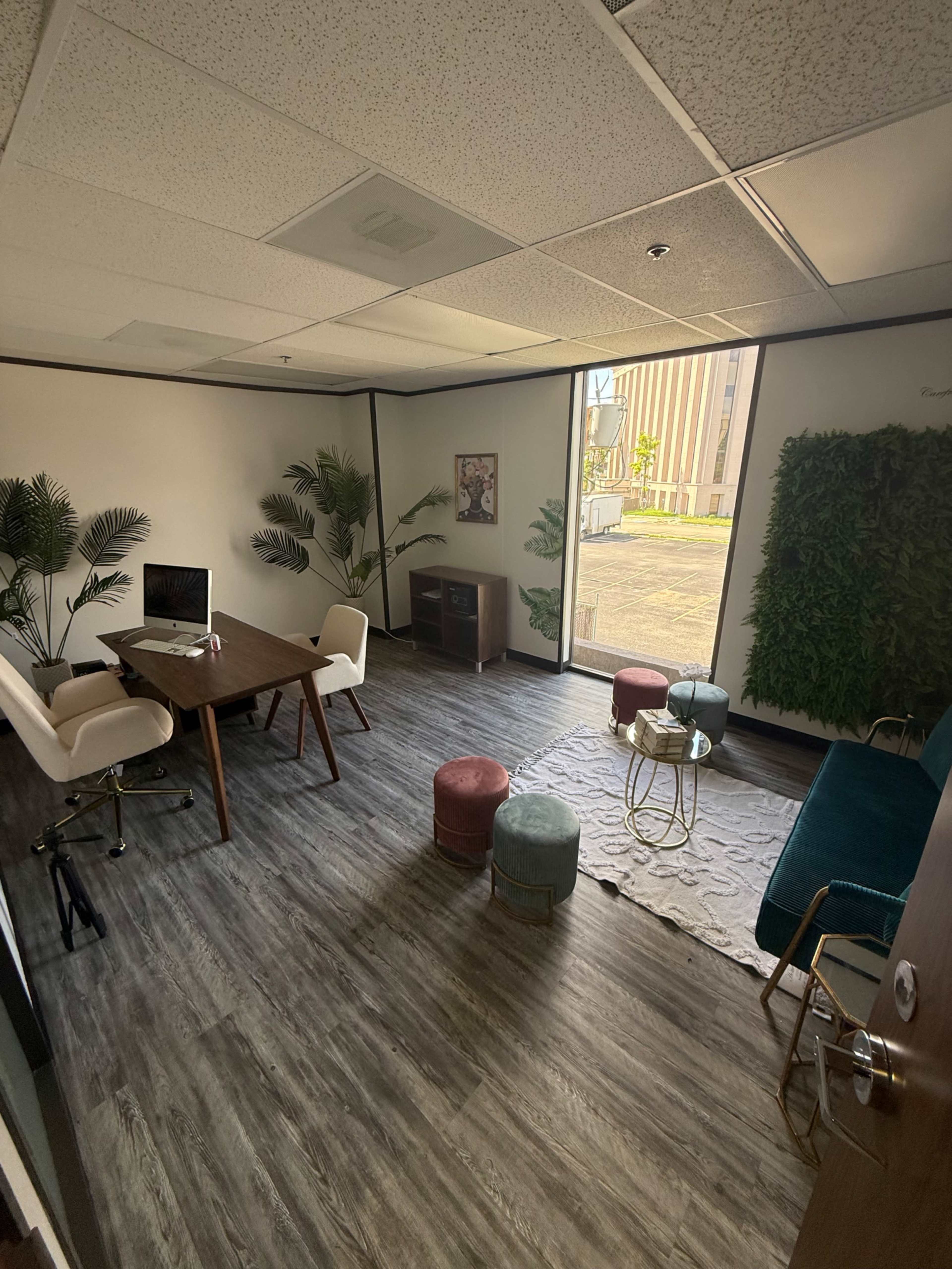 IAH Multipurpose Suite Image in Northside, Houston, TX