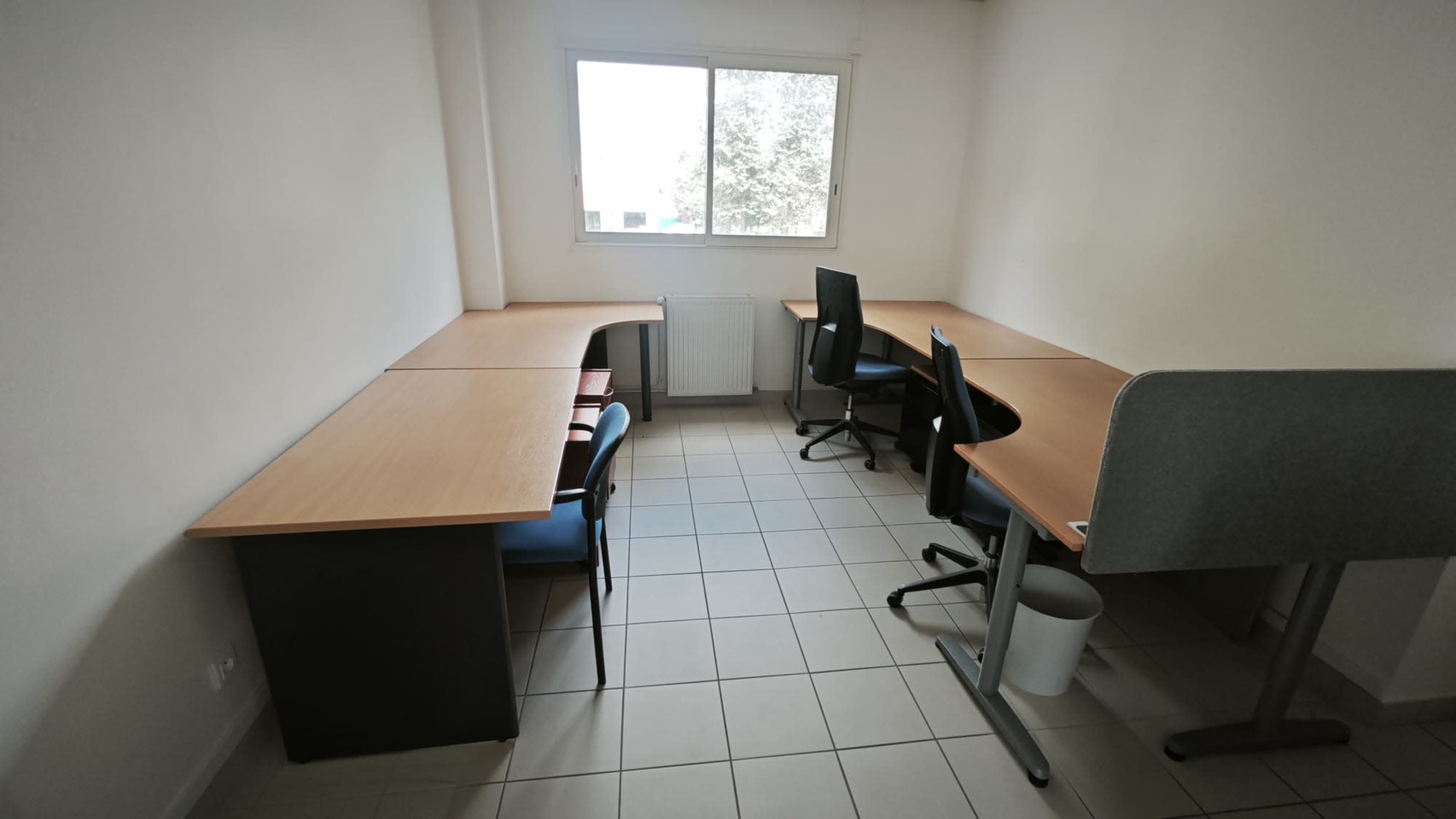 🎥 Studio de tournage à louer 120m2 – Décor 🔬 laboratoire scientifique 🔬 – Podcast, Tournage, Shooting photo/vidéo – Magny-les-Hameaux (Yvelines) Image in , Magny Les Hameaux