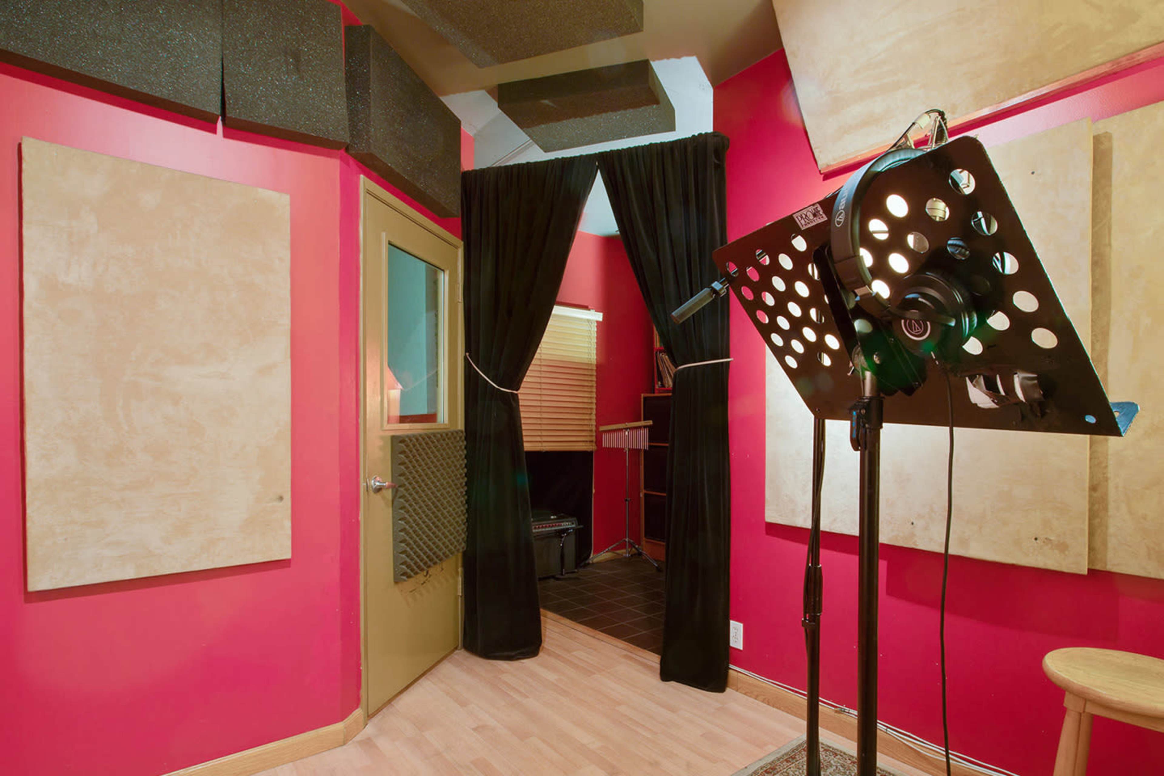 Recording Studio on the Sunset Strip with engineer Image in Sunset Strip, West Hollywood, CA