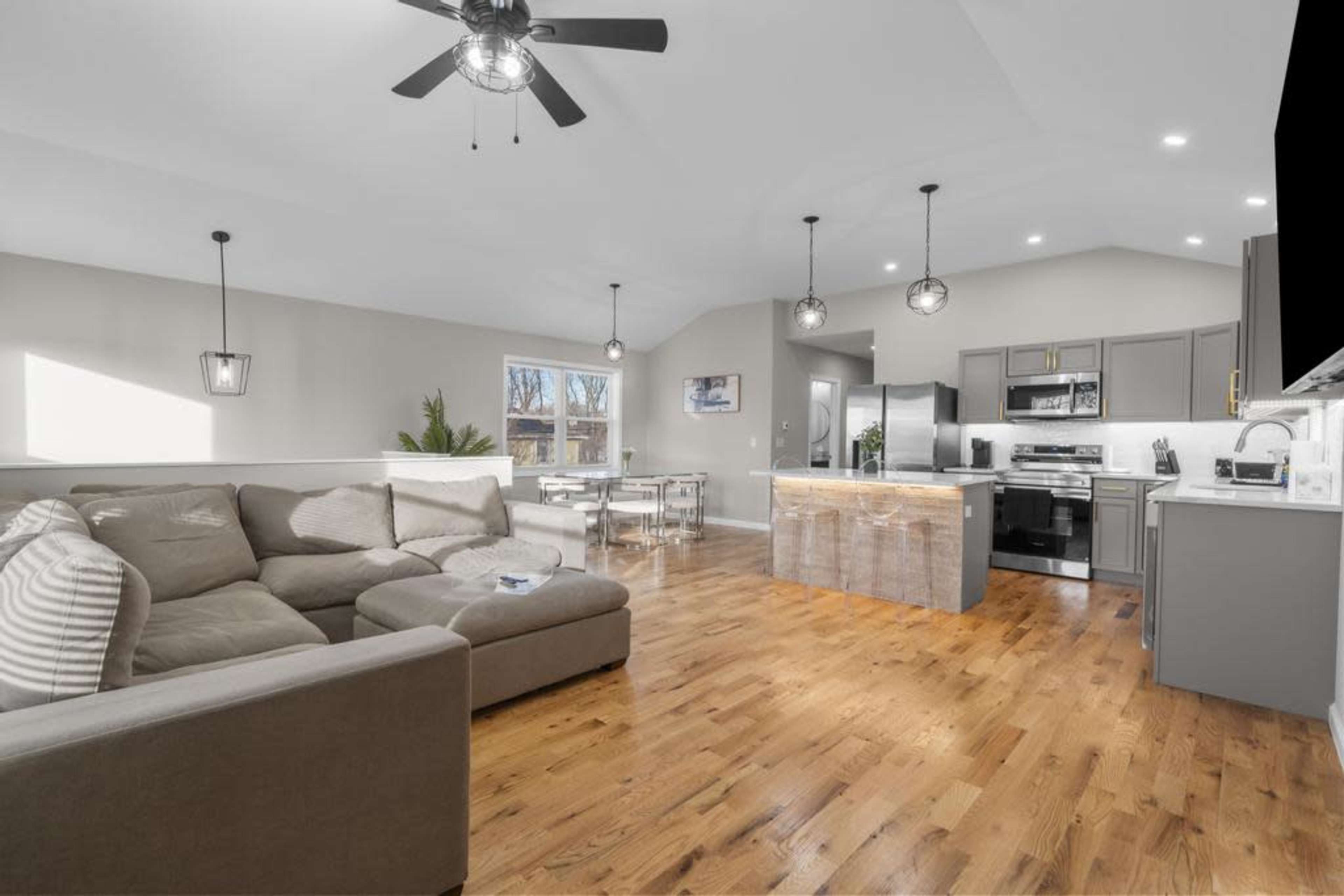 Modern 3-Bedroom Luxury Retreat Image in Middletown, Middletown, CT