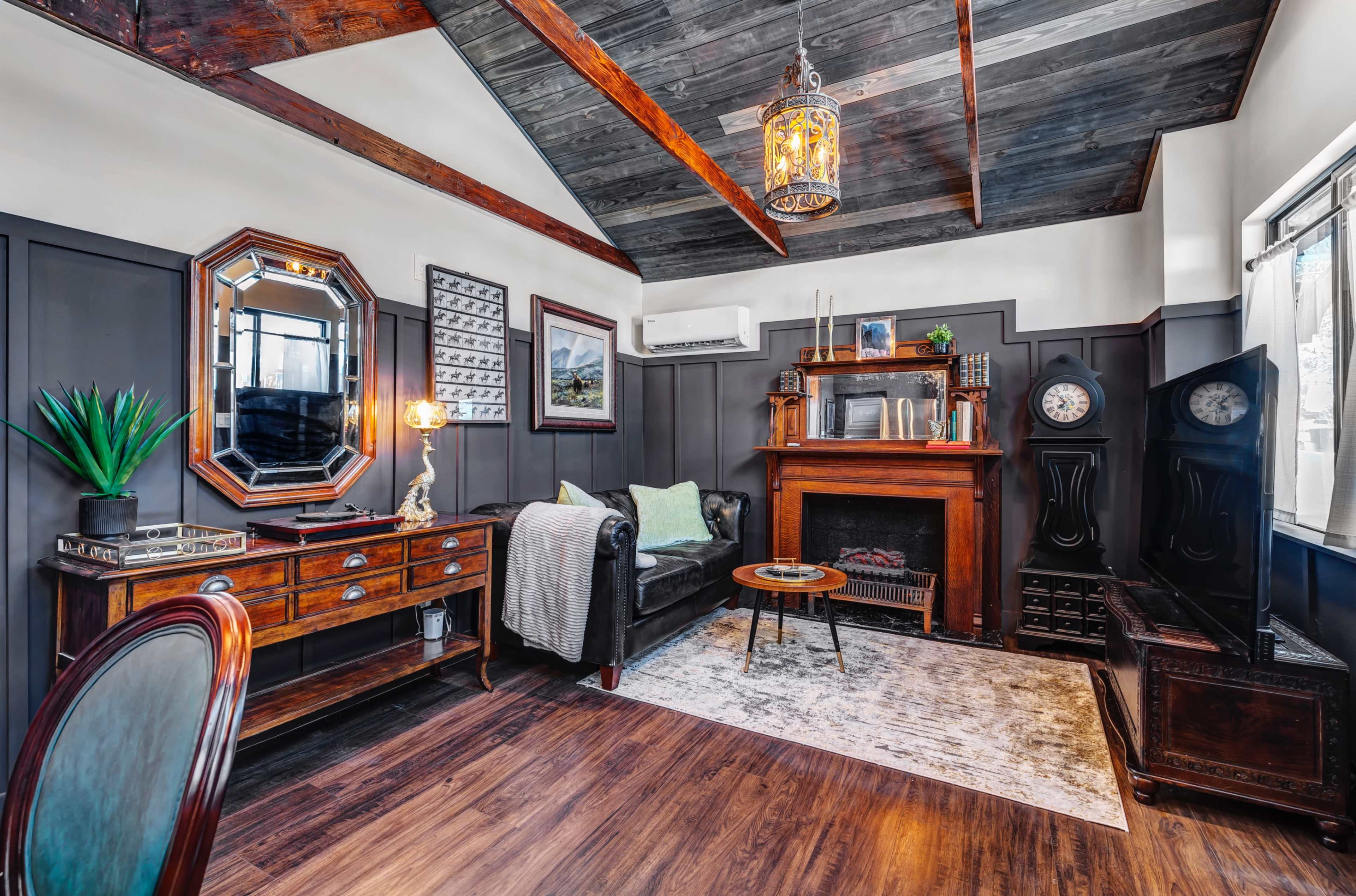 Historic Carriage House Image in North Salt Lake, Bountiful, UT