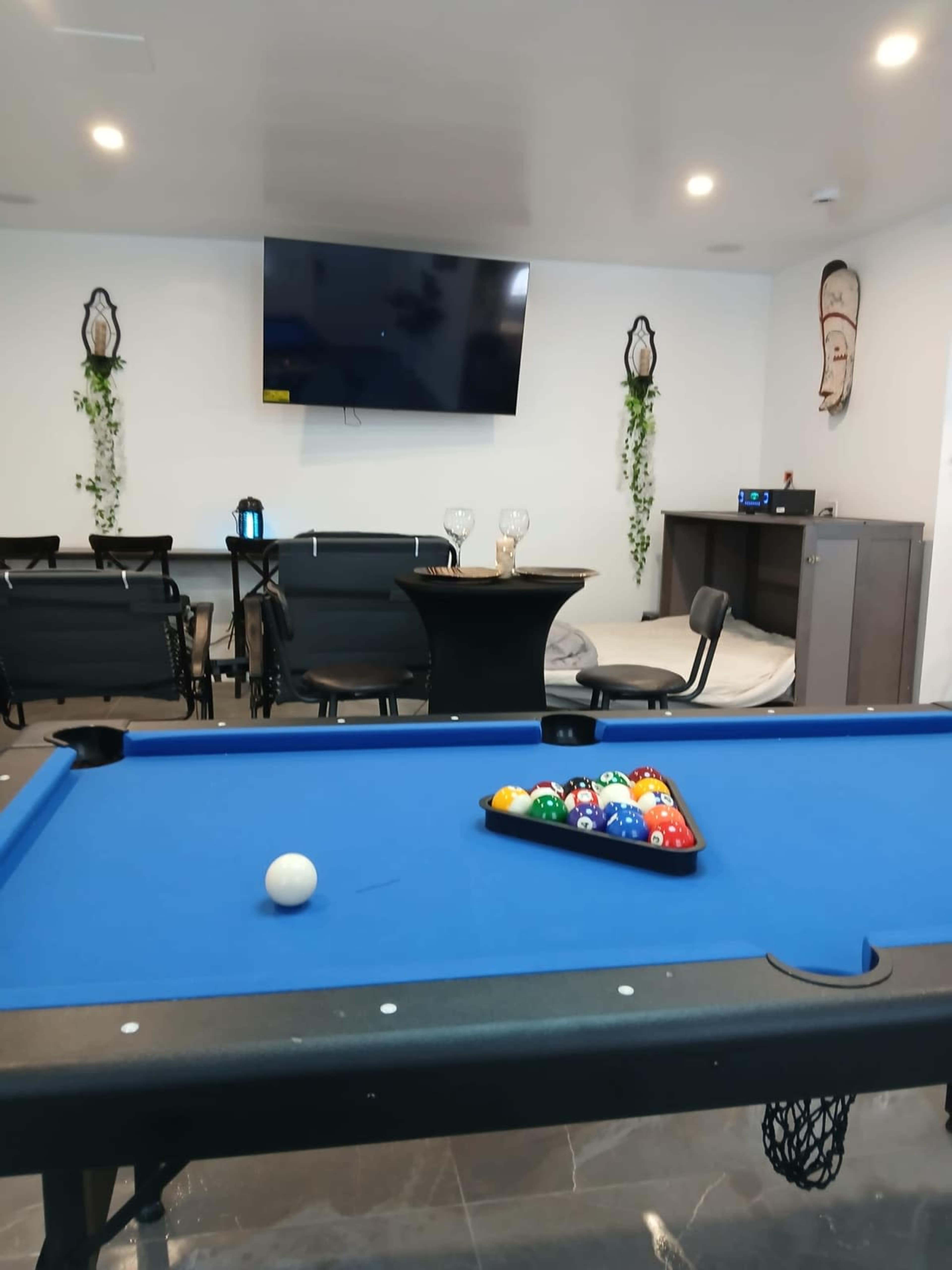 Multipurpose space which is available for overnight guest, small parties, meeting,  podcasts etc Image in Weequahic, Newark, NJ