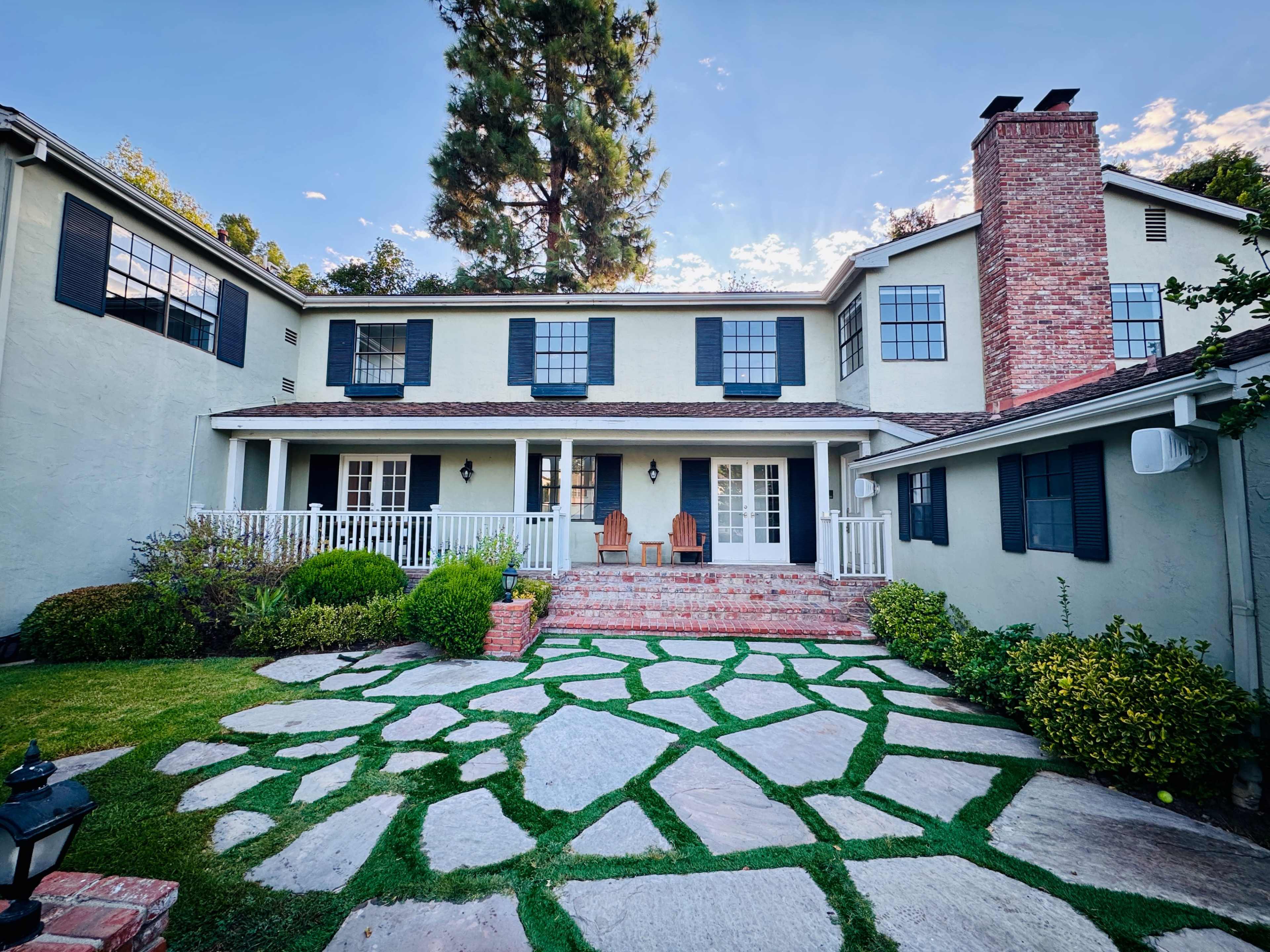 Encino Home with Tennis Court & Pool Image in Encino, ENCINO, CA