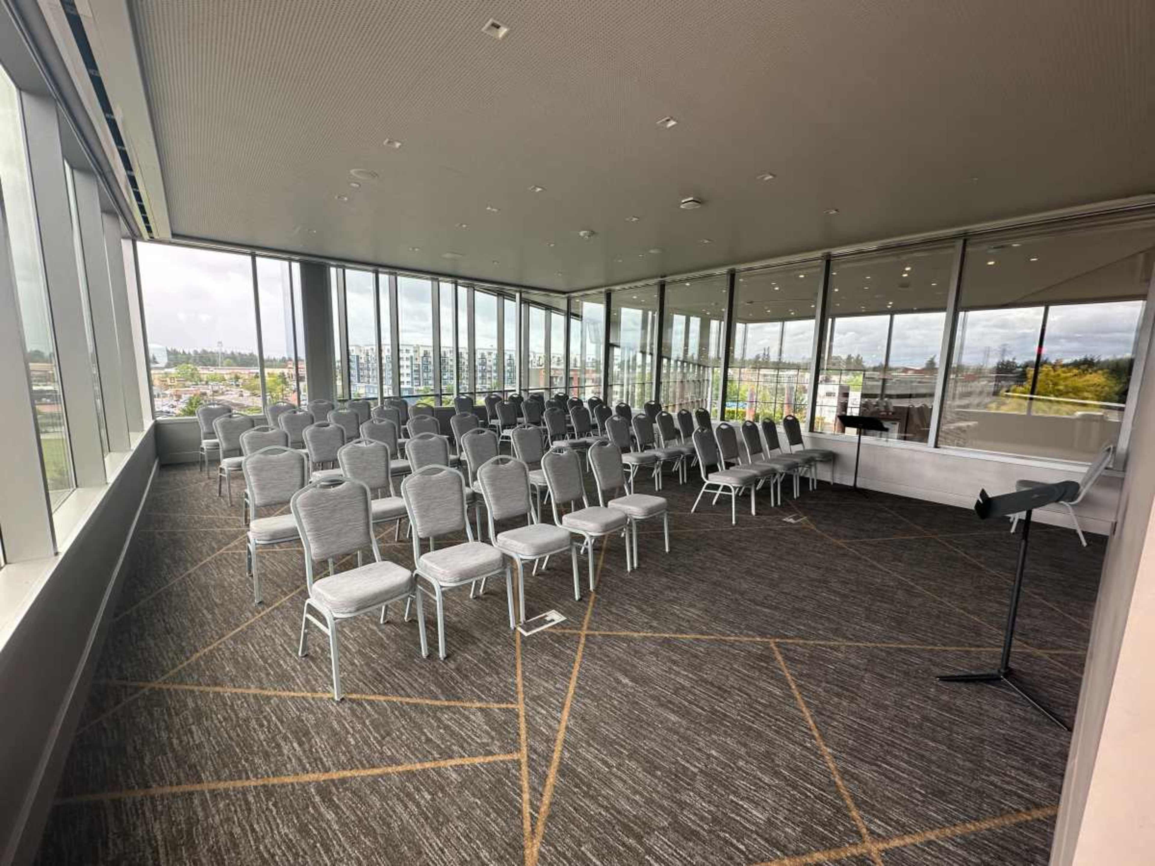 Vibrant, Modern Meeting Spaces with Mount Rainier Views Image in Federal Way, Federal Way, WA
