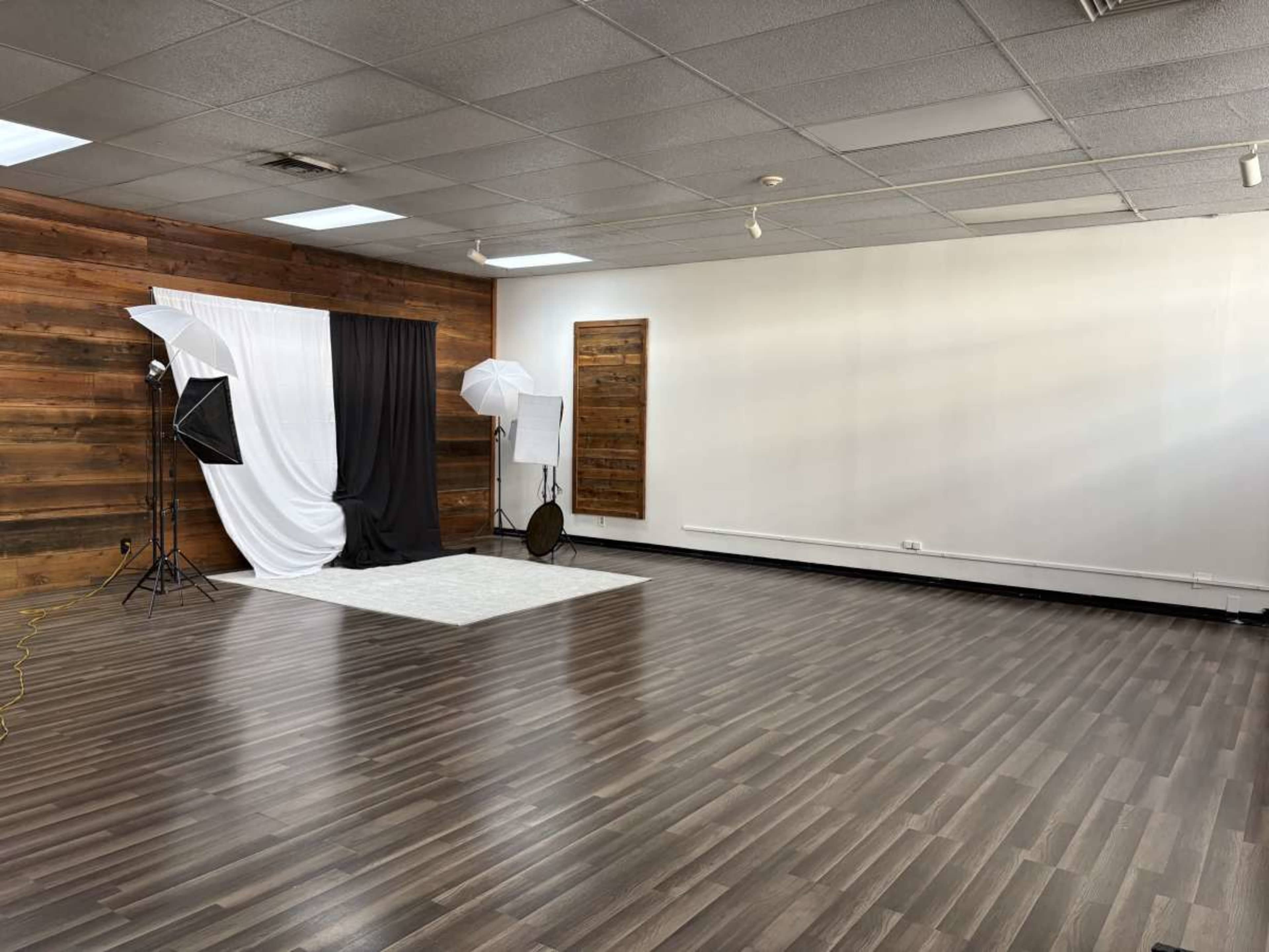 Downtown Photo Studio Image in Financial District, Kansas City, MO
