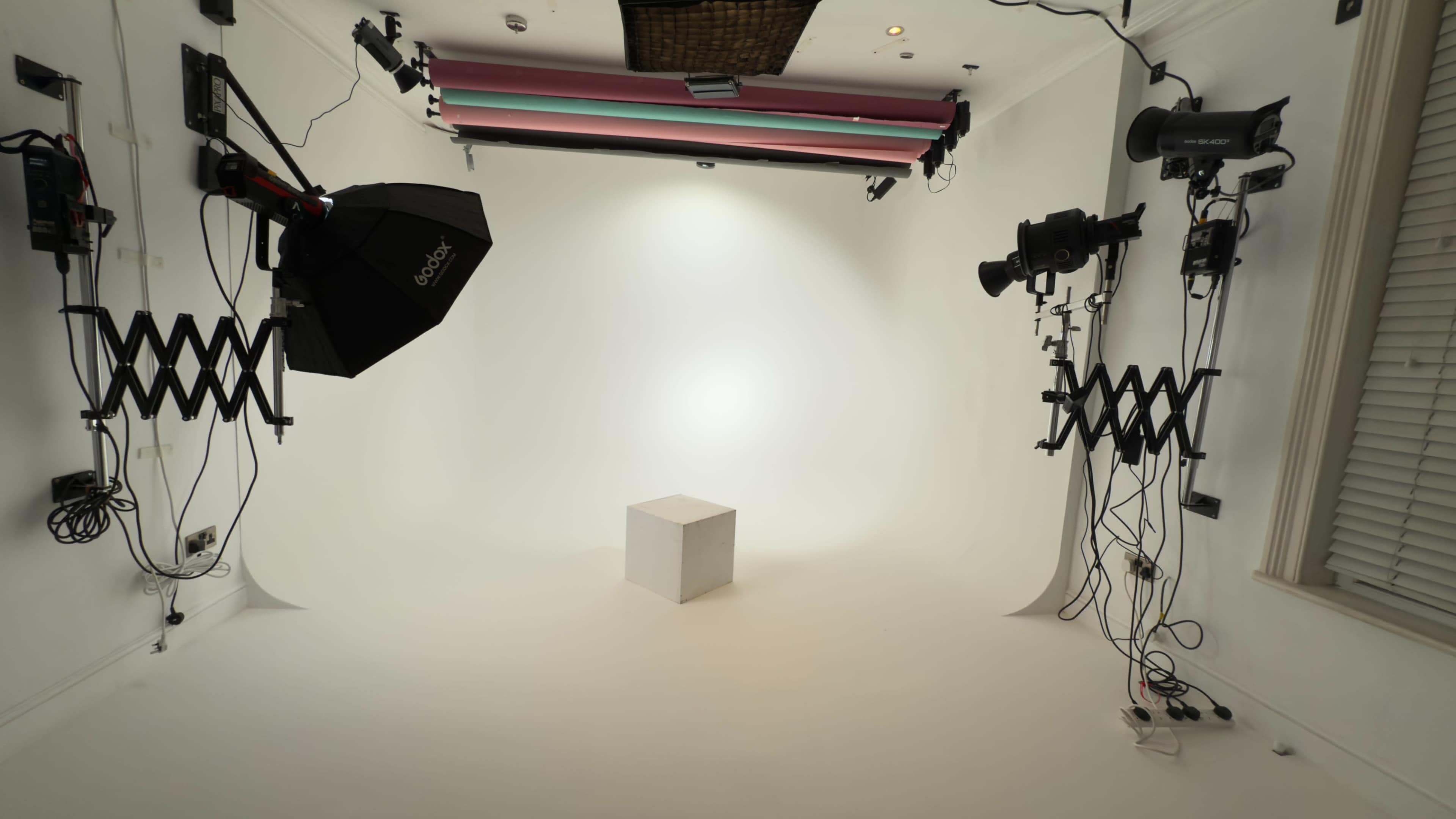 photo shoot studio in north london Image in North Finchley, london, ENG