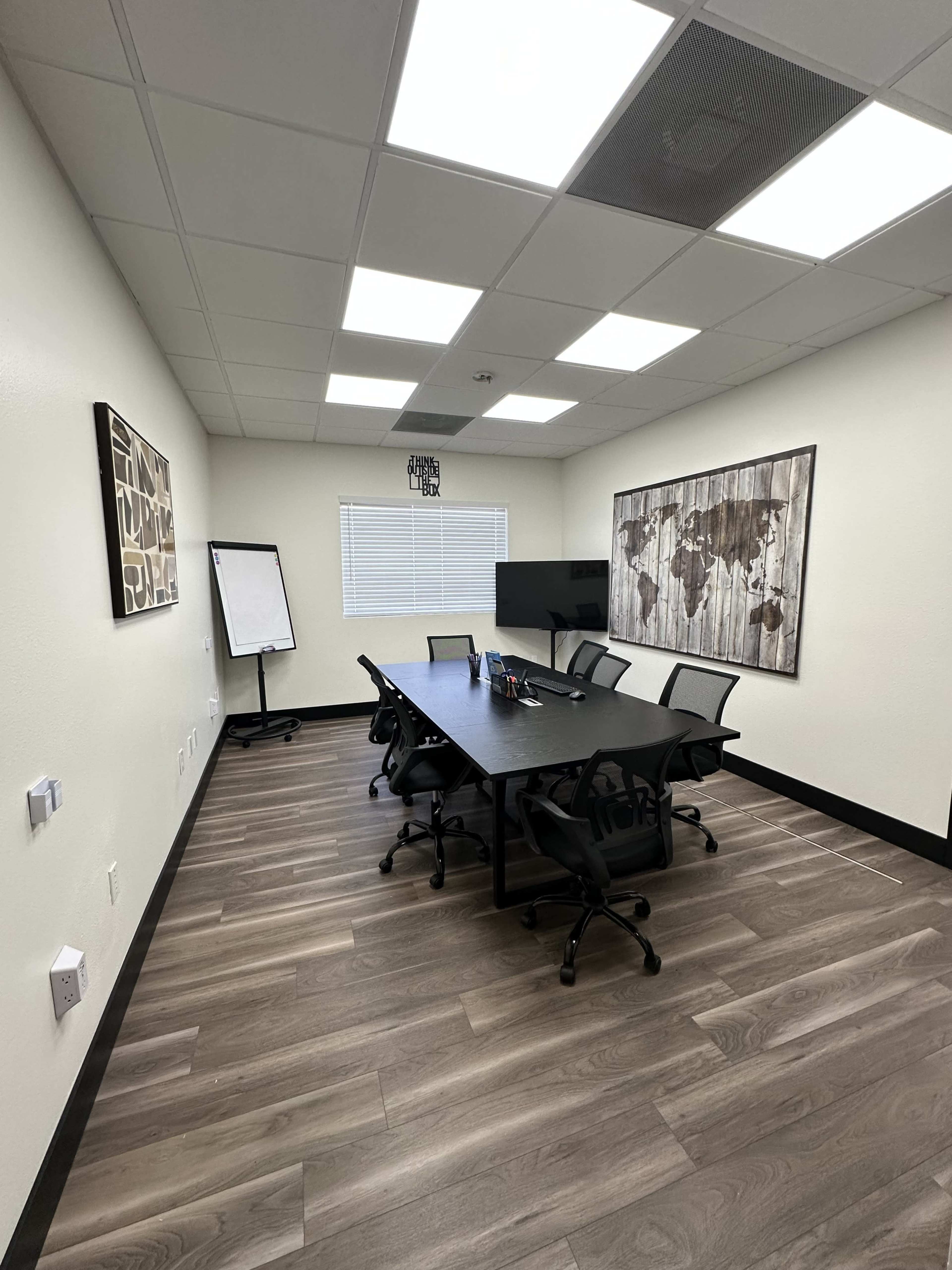 Meeting Room 8-10 People Image in Southchase, Orlando, FL