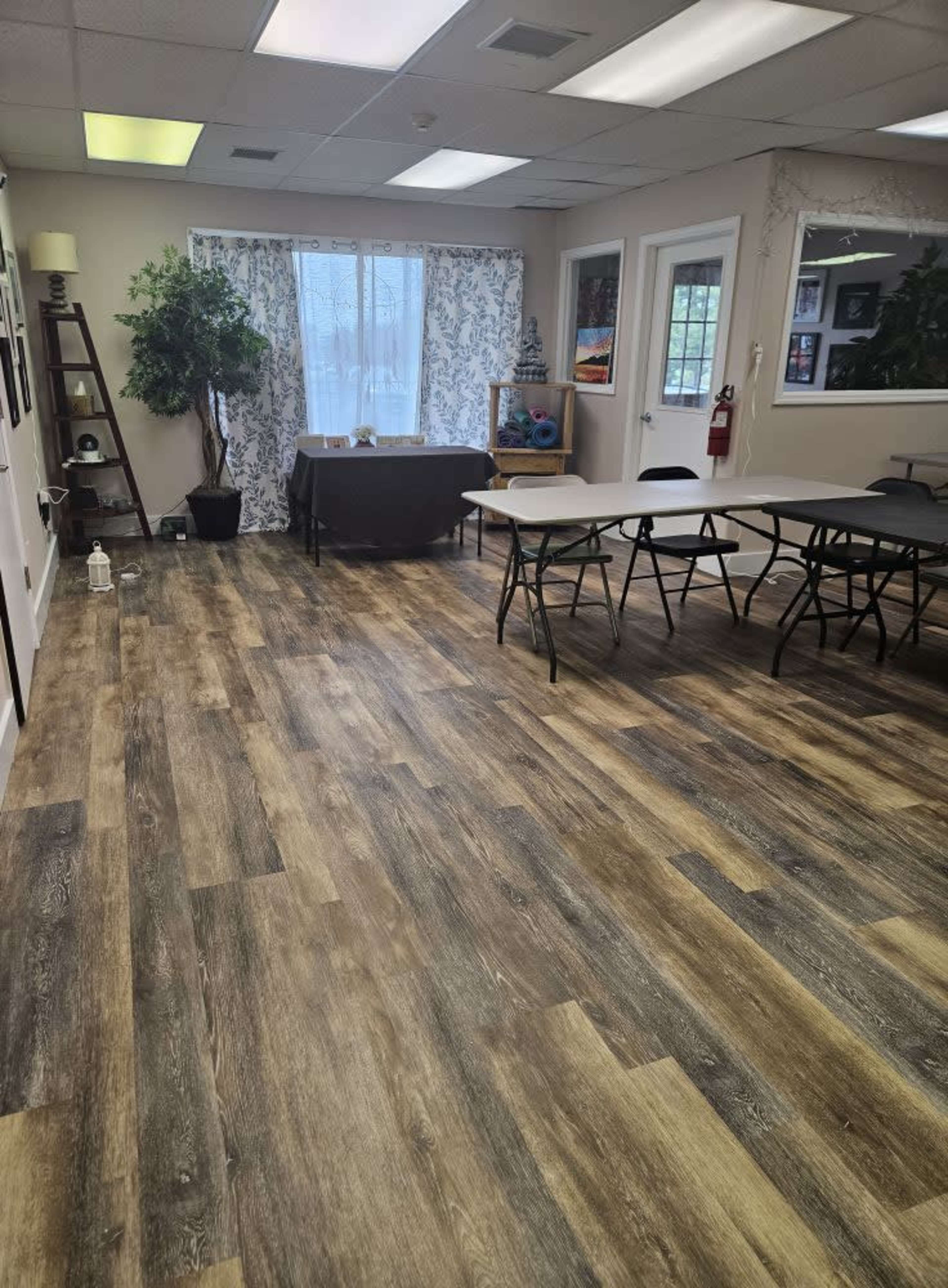 Quaint country room for parties that you would rather not have in your own home Image in Hillsborough Township, Hillsborough Township, NJ