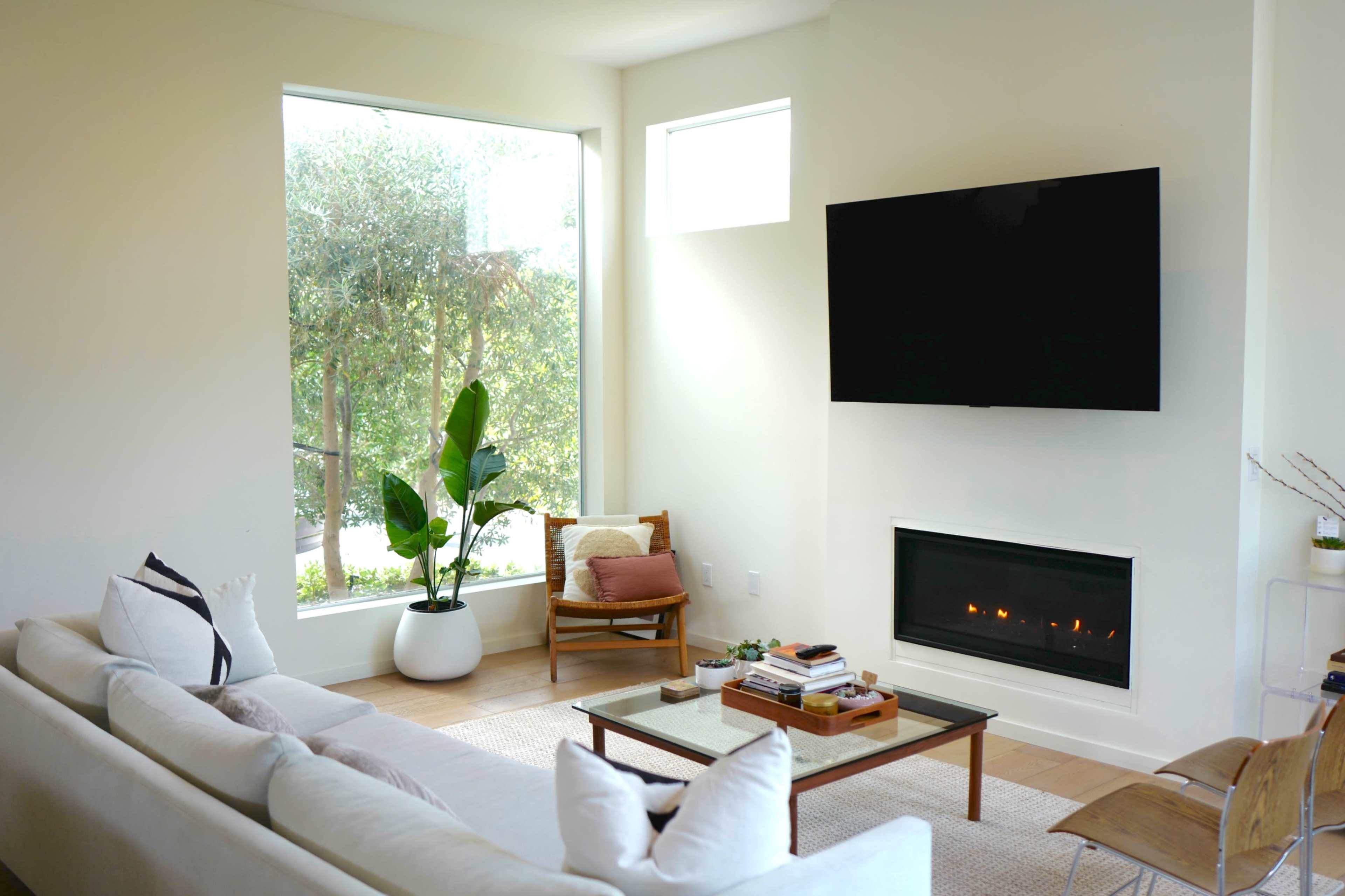 Contemporary Culver City Home with Chef’s Kitchen – Perfect for Filming and Content Creation Image in Carlson Park, Culver City, CA