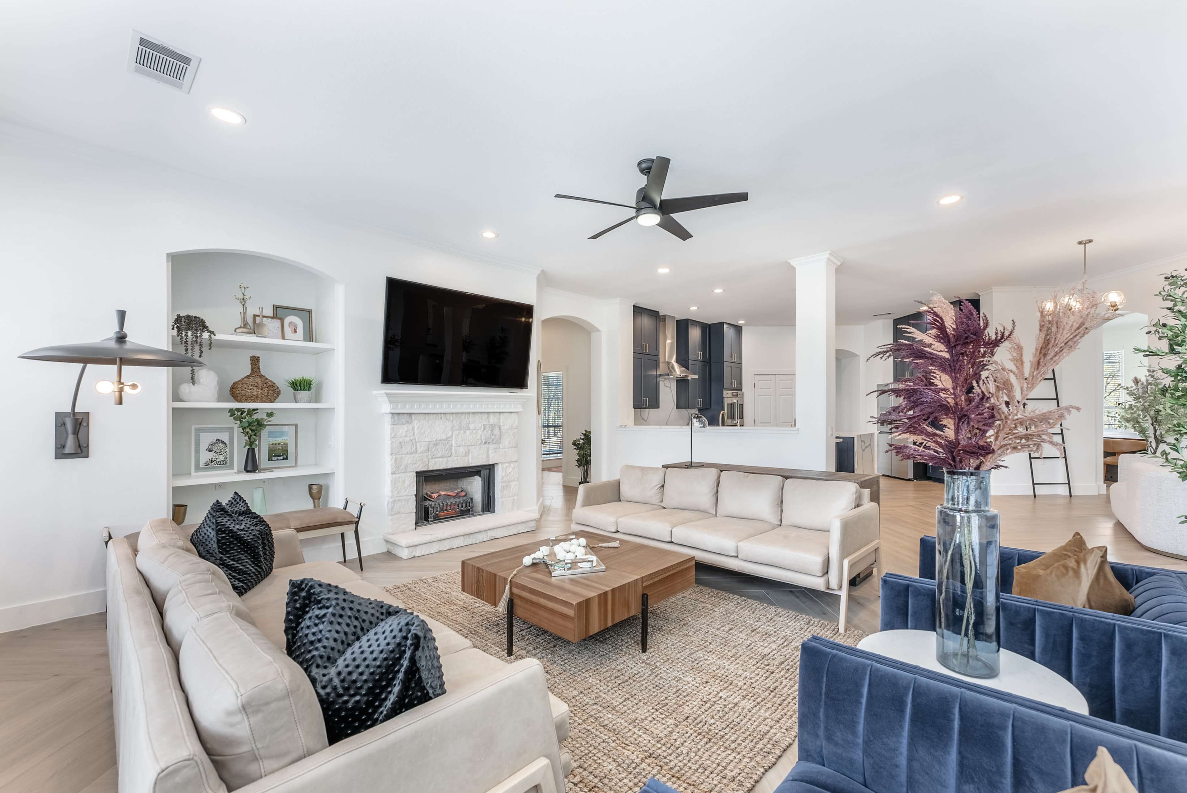 Serenita Estate: Events | Weddings | Retreats Image in Shady Hollow, Austin, TX