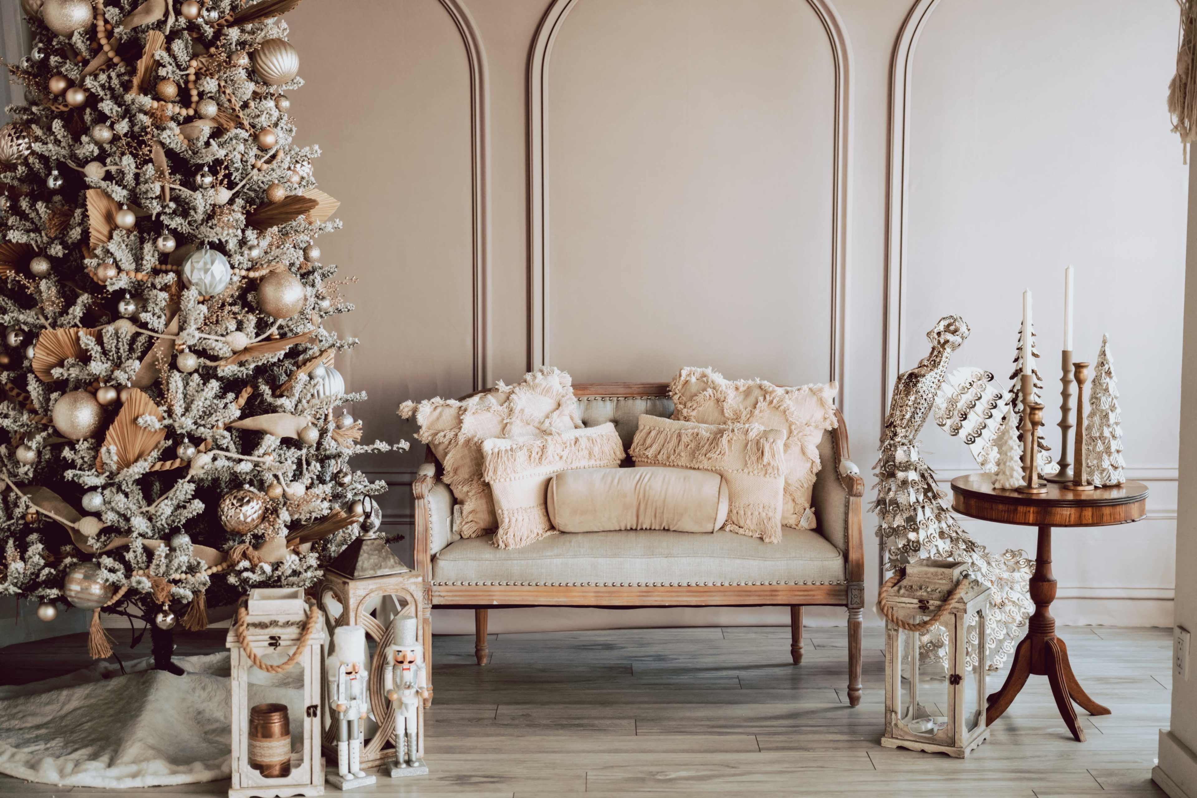 A rustic downtown loft studio filled with natural light and open, flexible space. Image in North Hempstead, Great Neck, NY