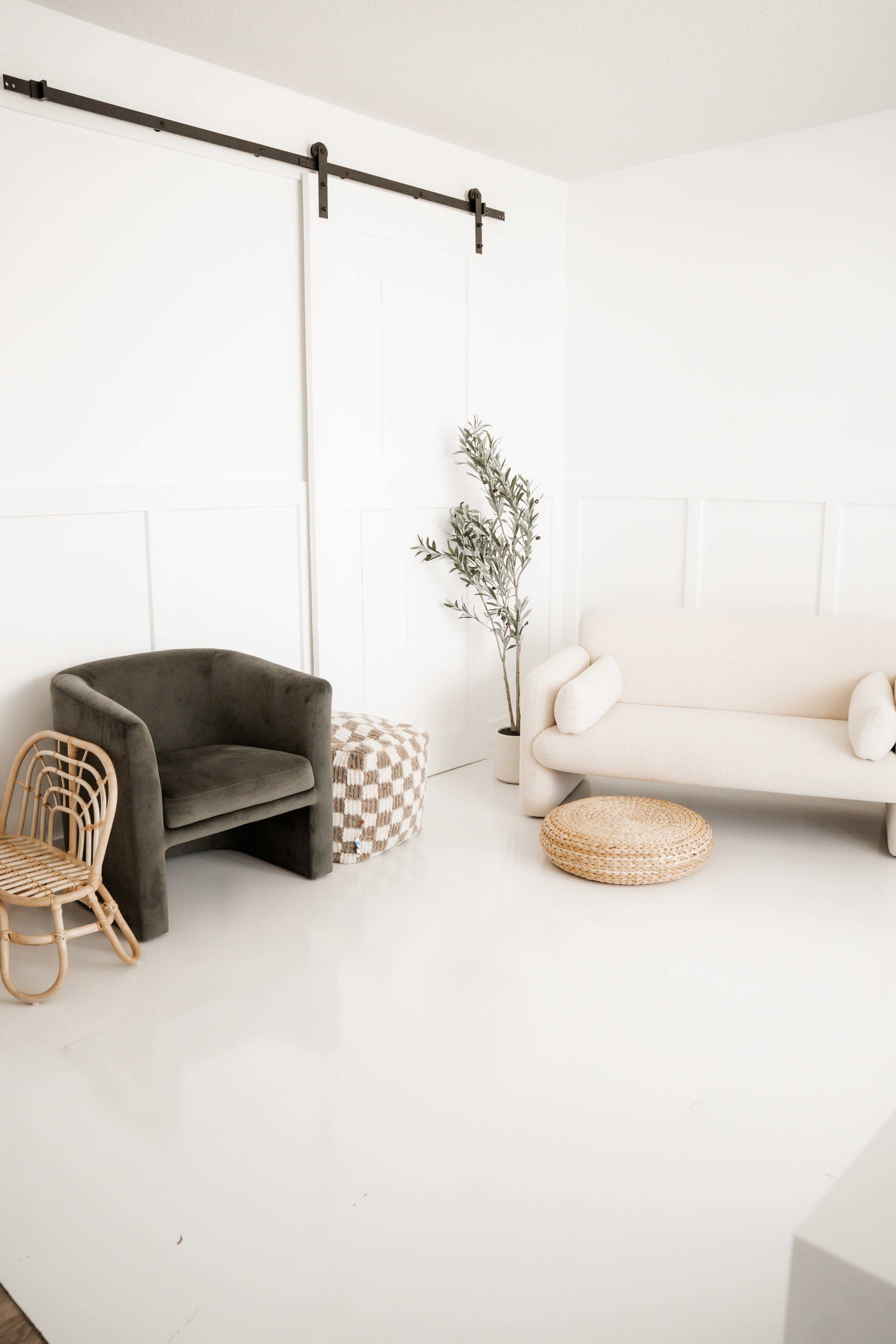 Light and Airy Photo Studio Image in Lakeville, Lakeville, MN