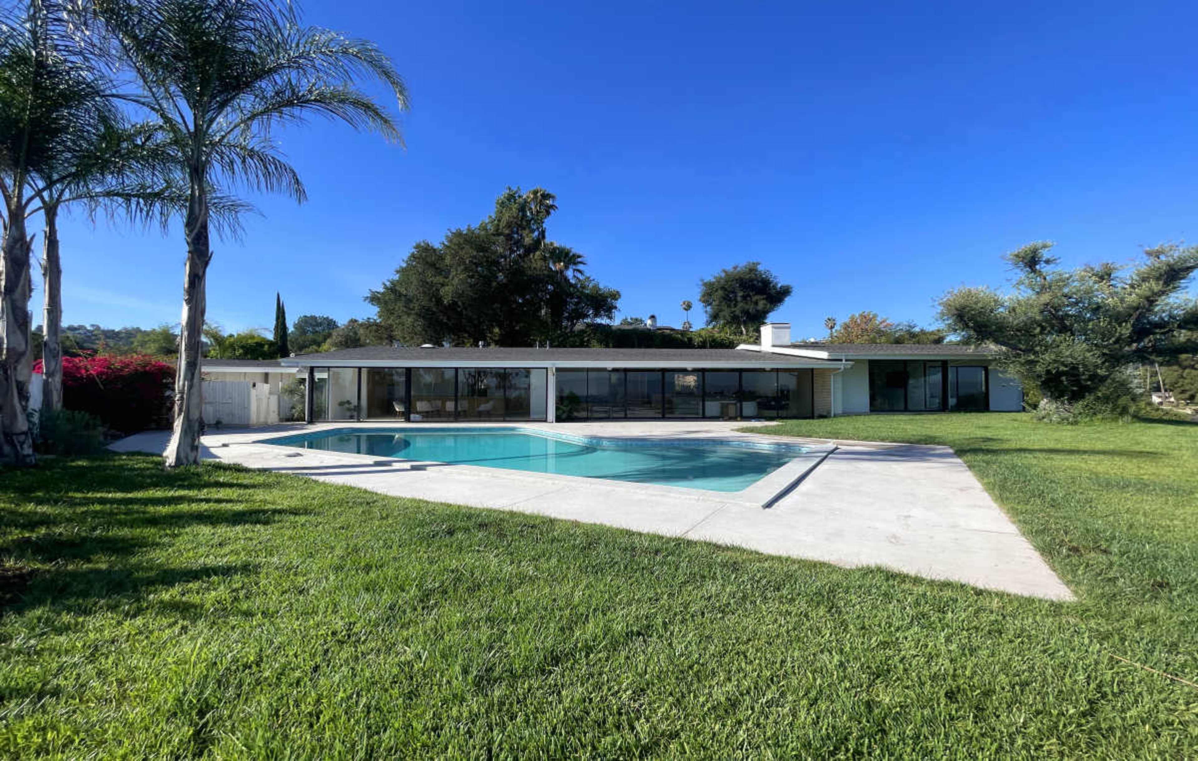 Mid Century Modern hillside house with stunning jetliner panorama views Image in Encino, Sherman Oaks, CA