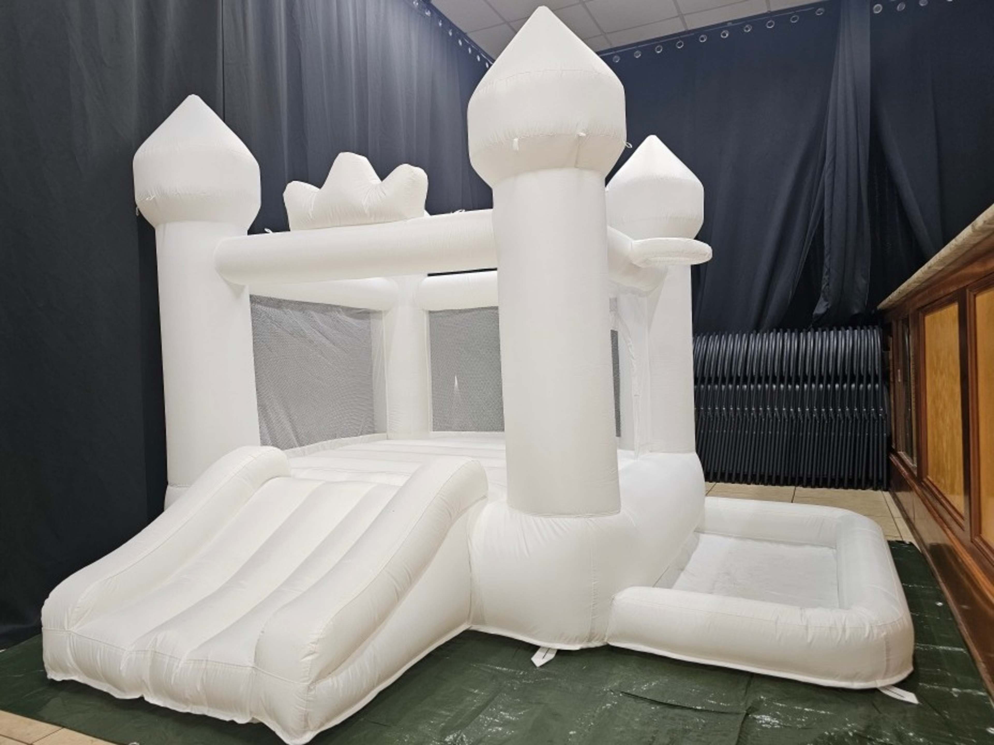 9ft white bounce Castle