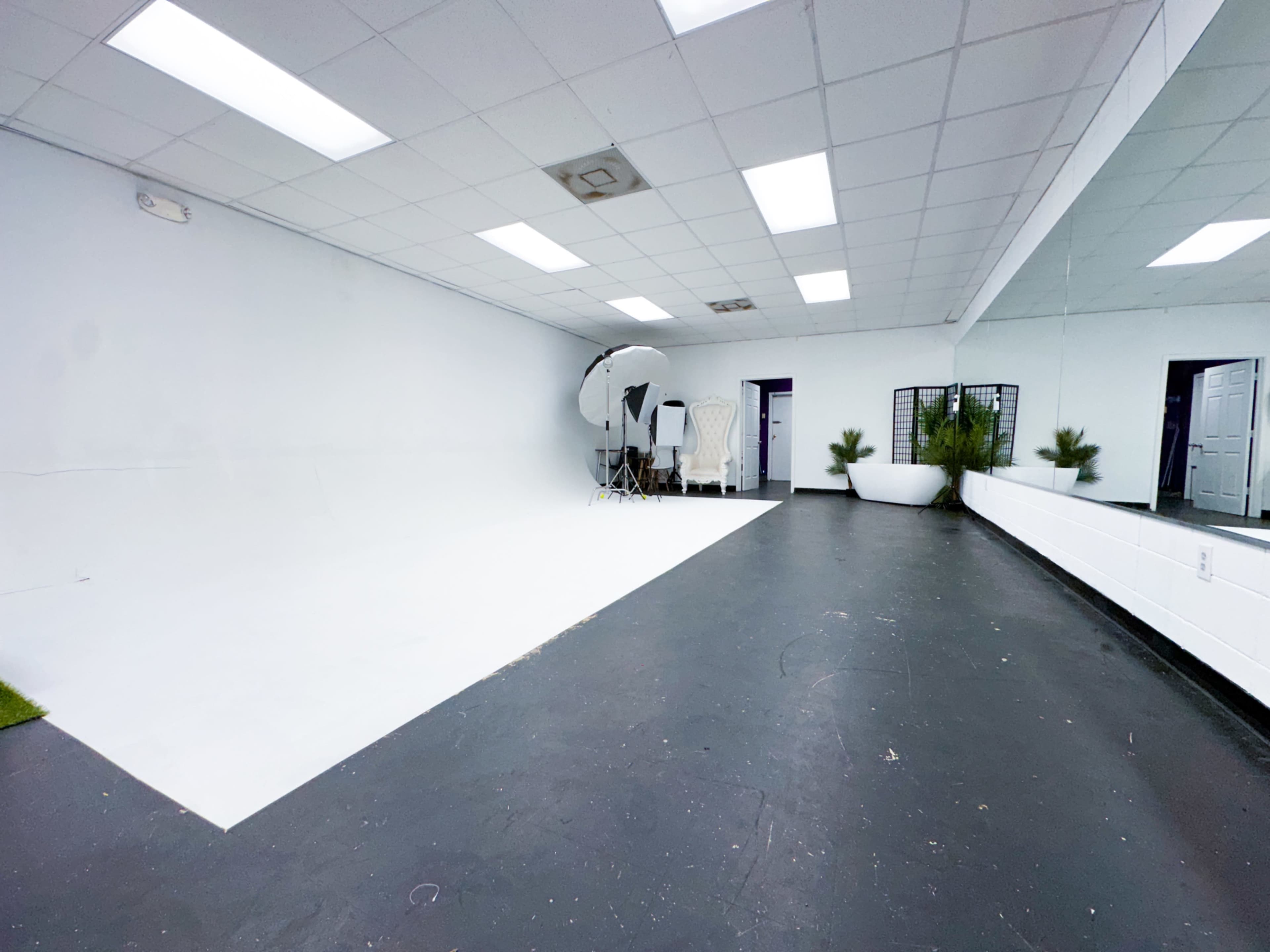 Creative Studio Space Minutes From Downtown Image in Sumter, Sumter, SC