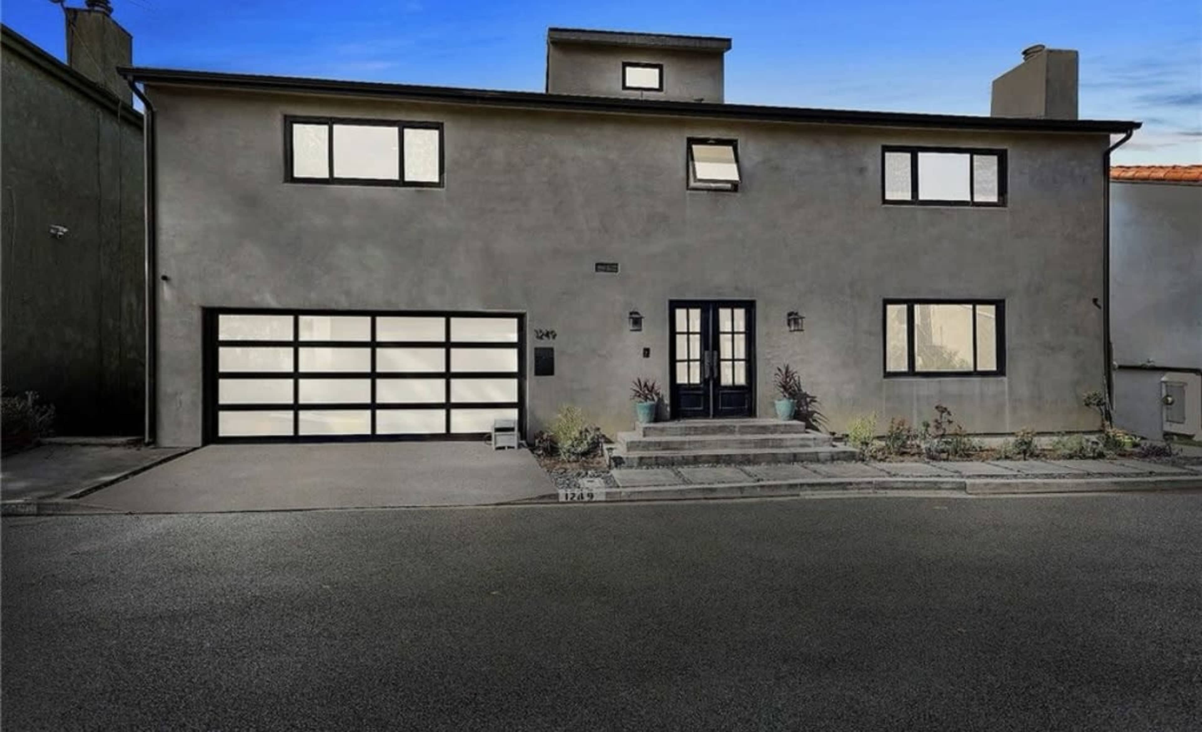 mountain city view home Image in Glendale, glendale, CA