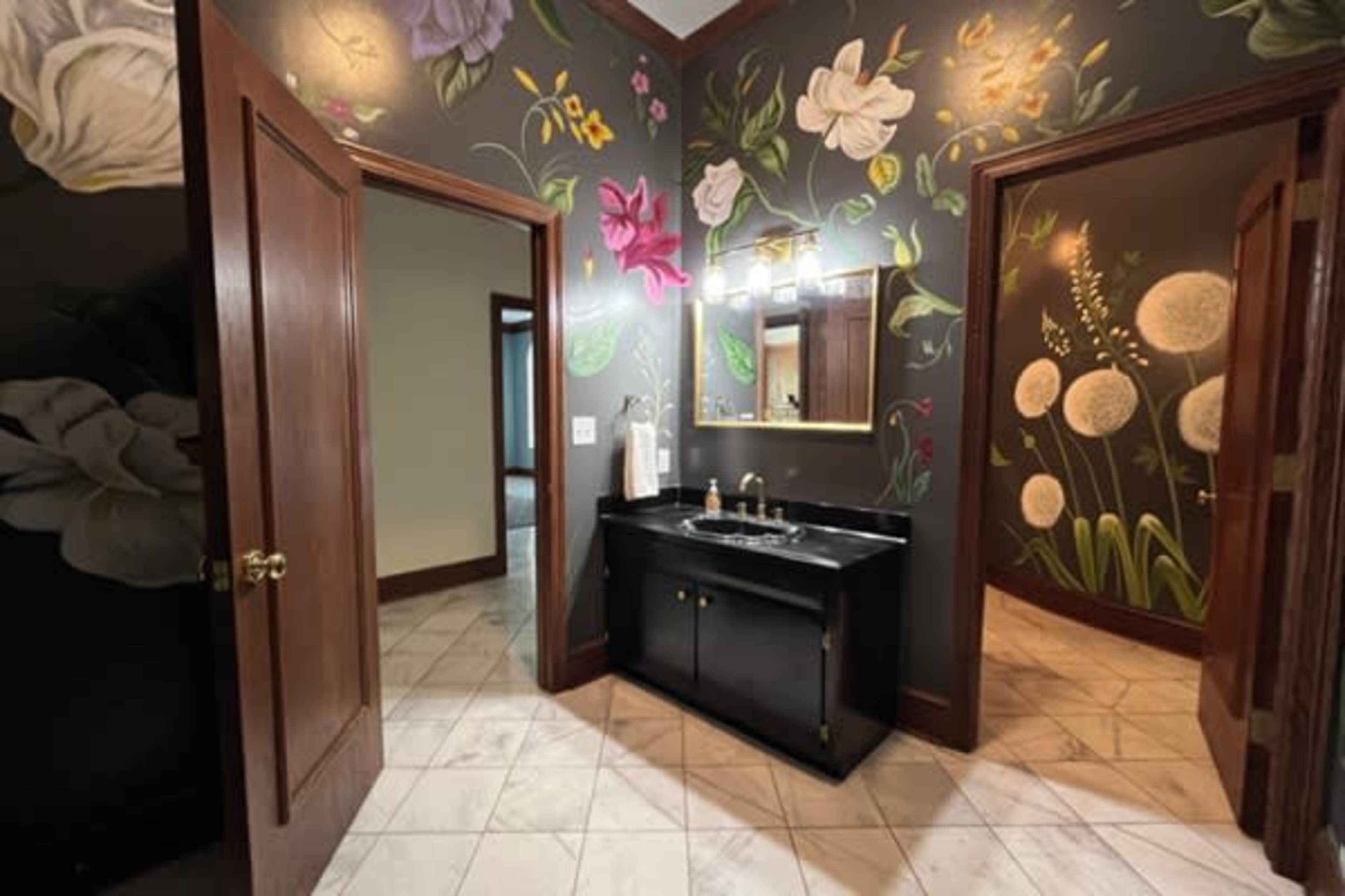 12700 Medina Mansion Image in Brunswick Hills Township, Medina, OH