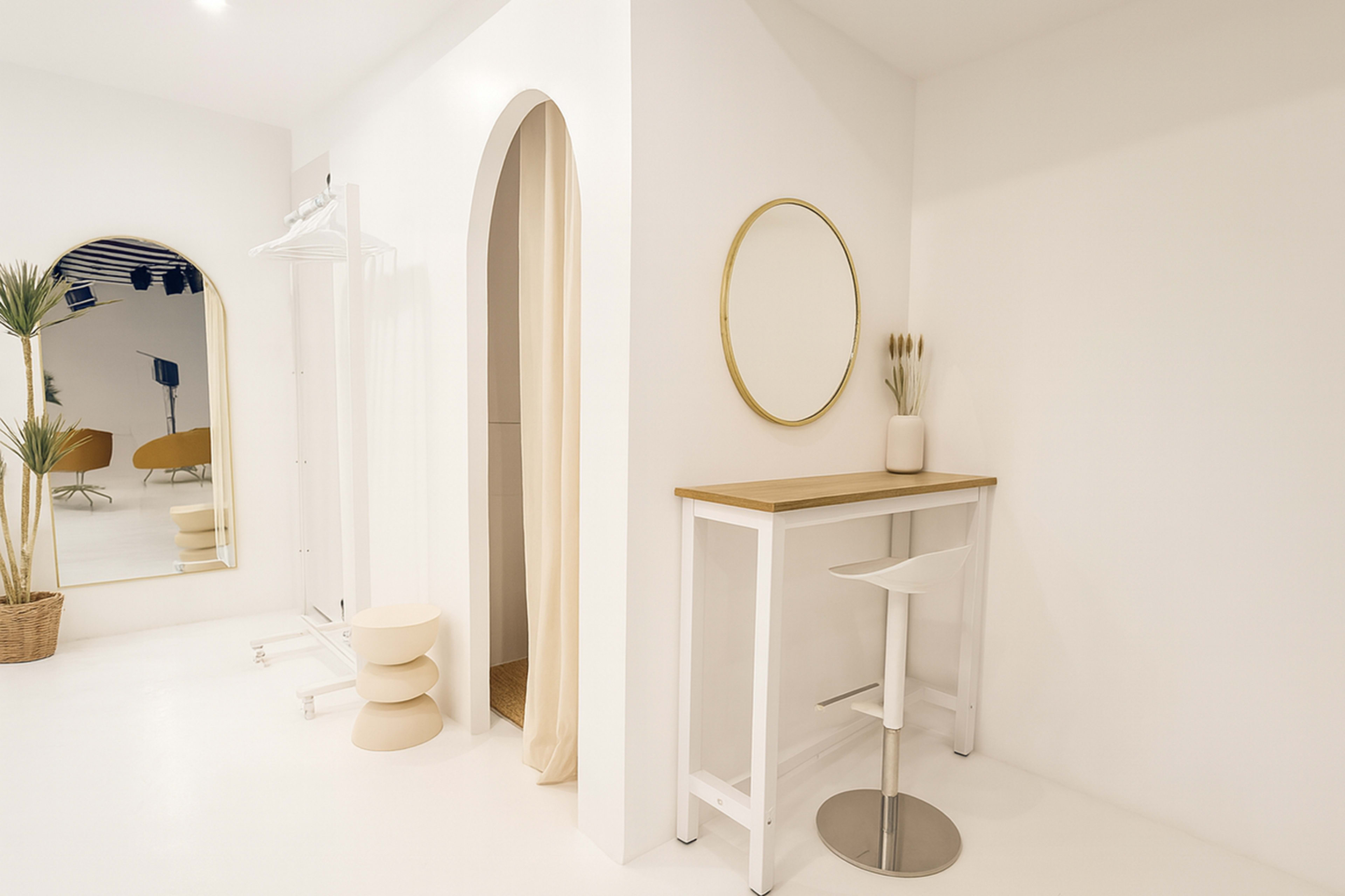 grand studio de production premium, moderne et fonctionnel Image in Saint-Fargeau, Paris