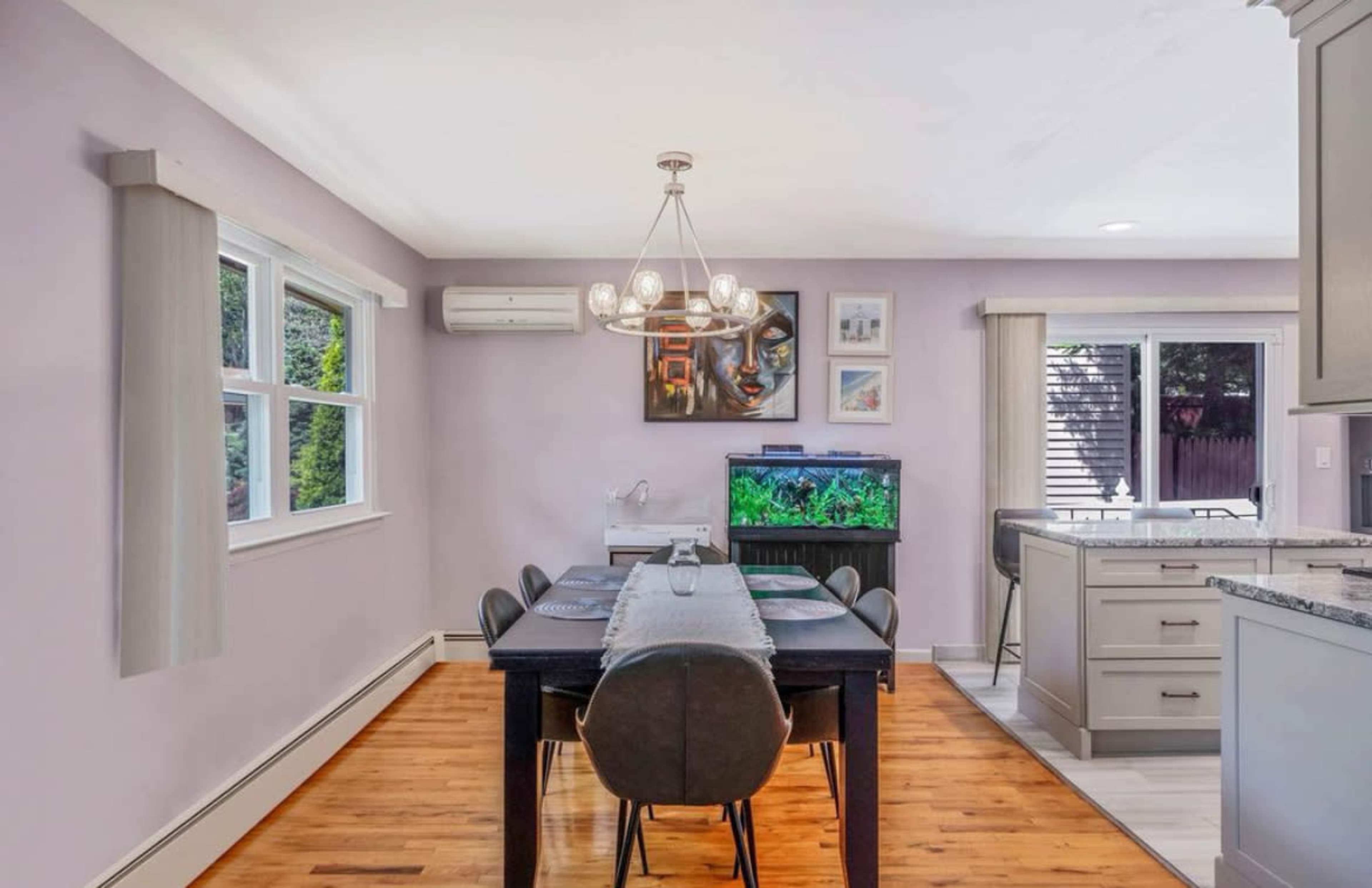 Modern Retreat Image in Huntington, West Hills, NY