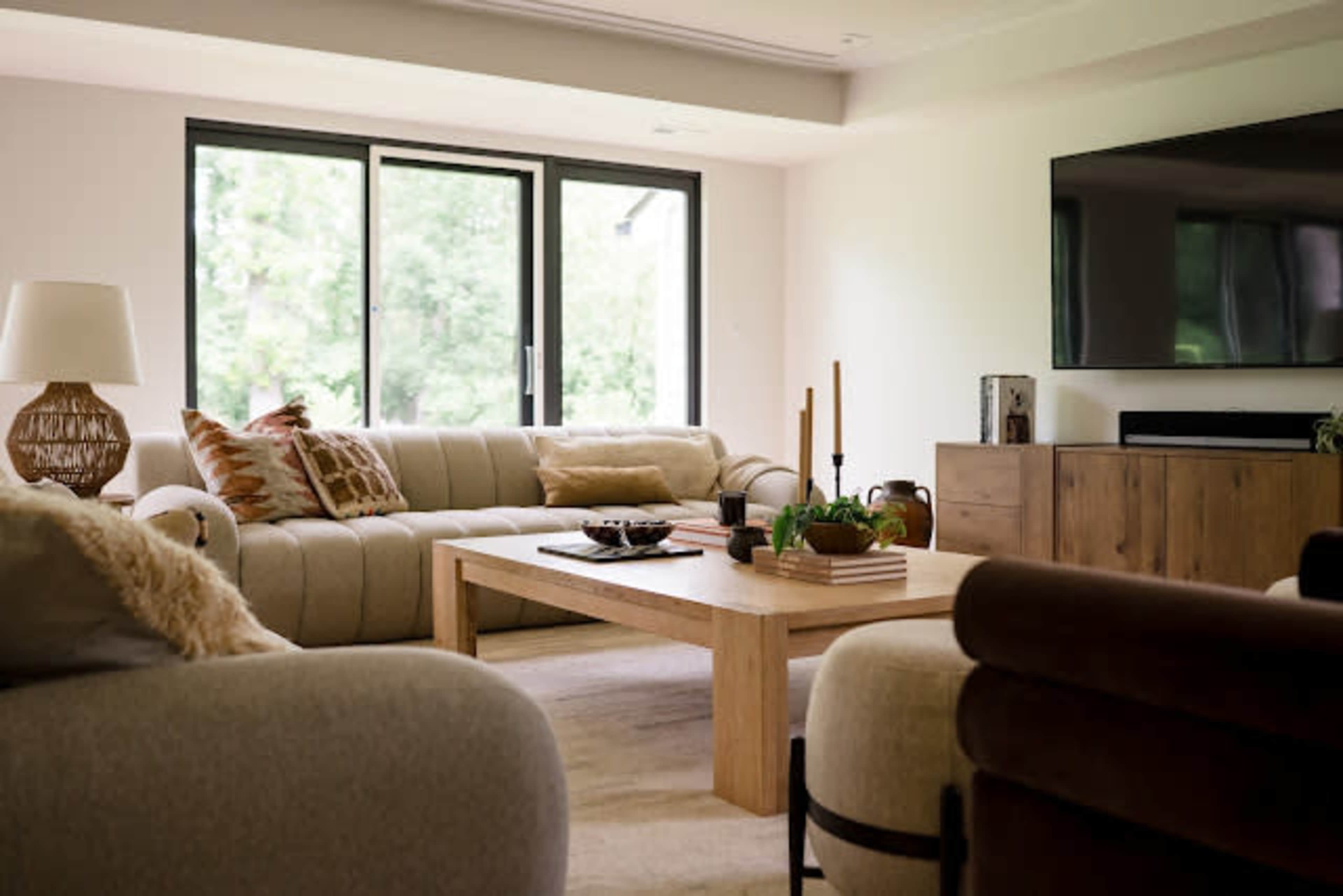 Designer Luxury Modern with Multiple Backdrops and Natural Light and Stone Image in Milton Township, Glen Ellyn, IL