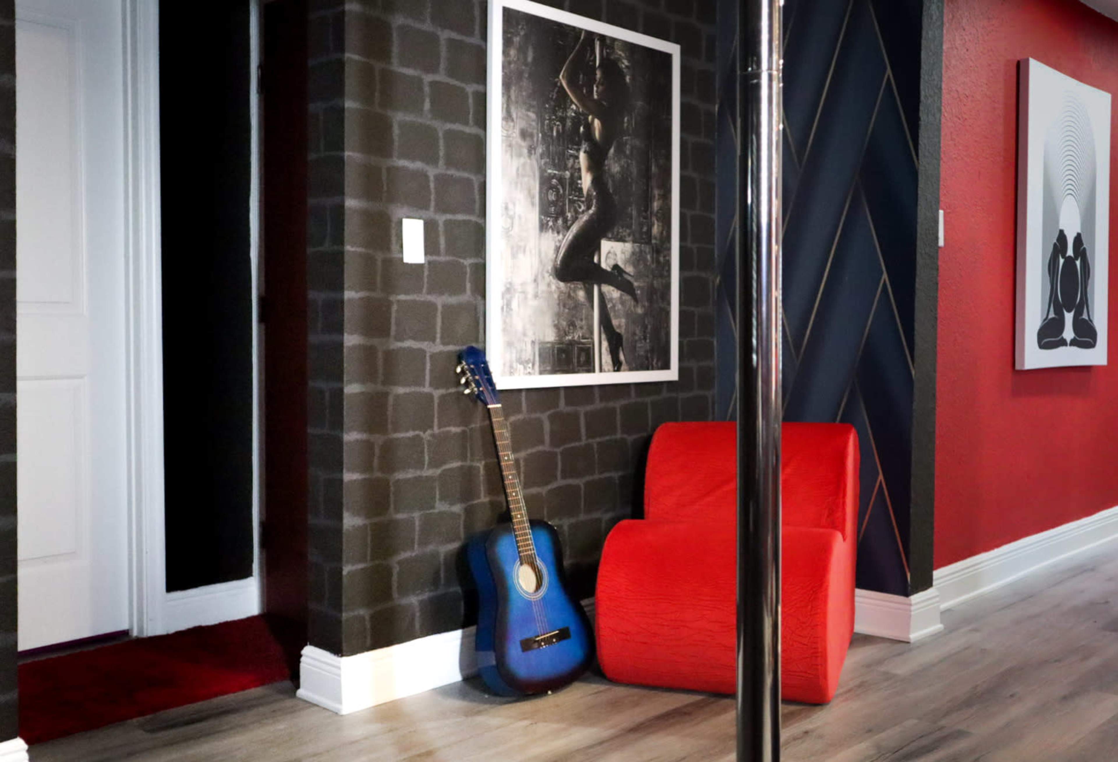 Down Town Tampa The Ultimate Lux Seduction Image in Lake Magdalene, Tampa, FL