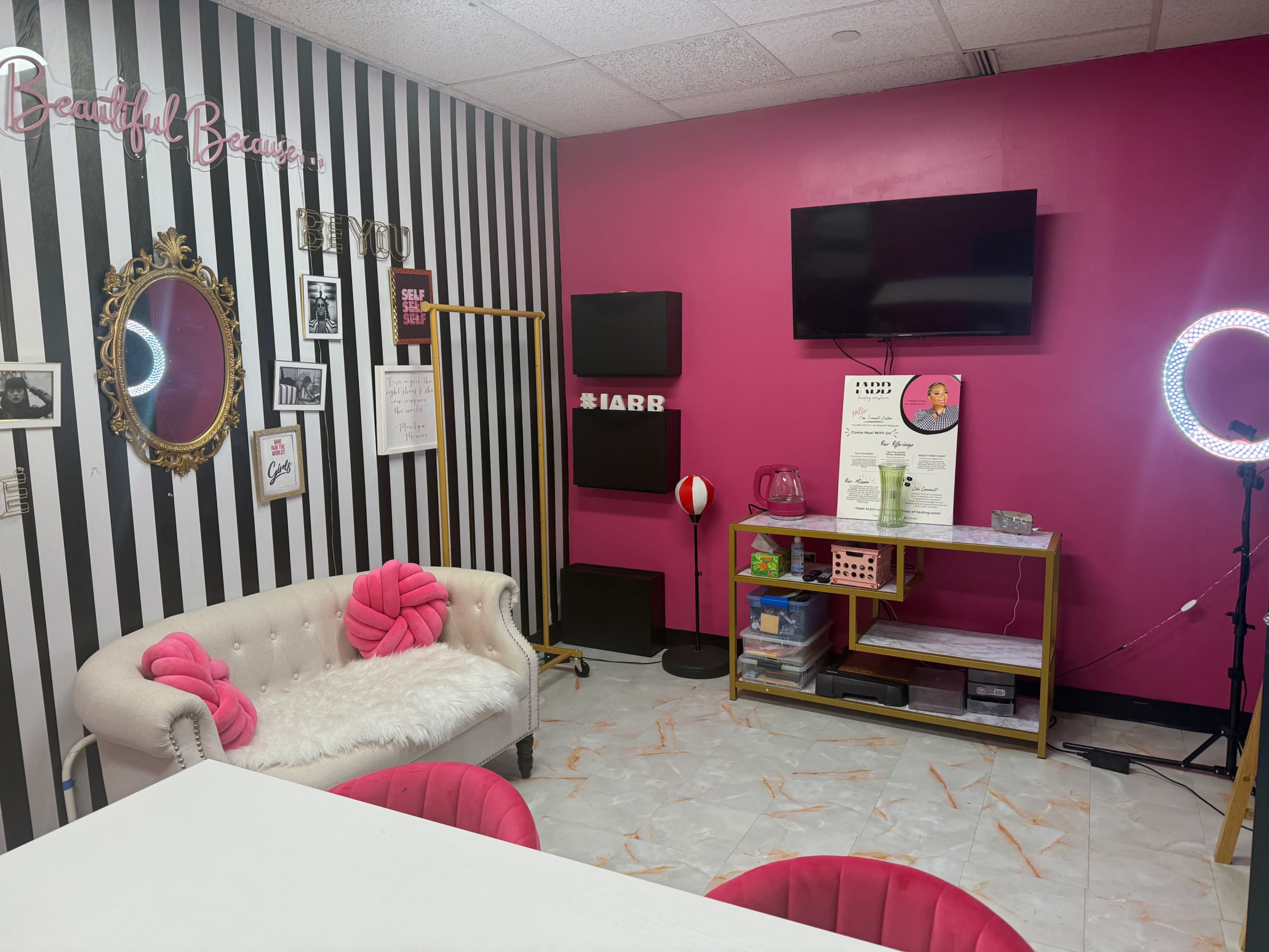 Modern Private Office & Creative Studio | Ideal for Content, Podcasts & Meetings Image in Mitchellville, Lanham, MD