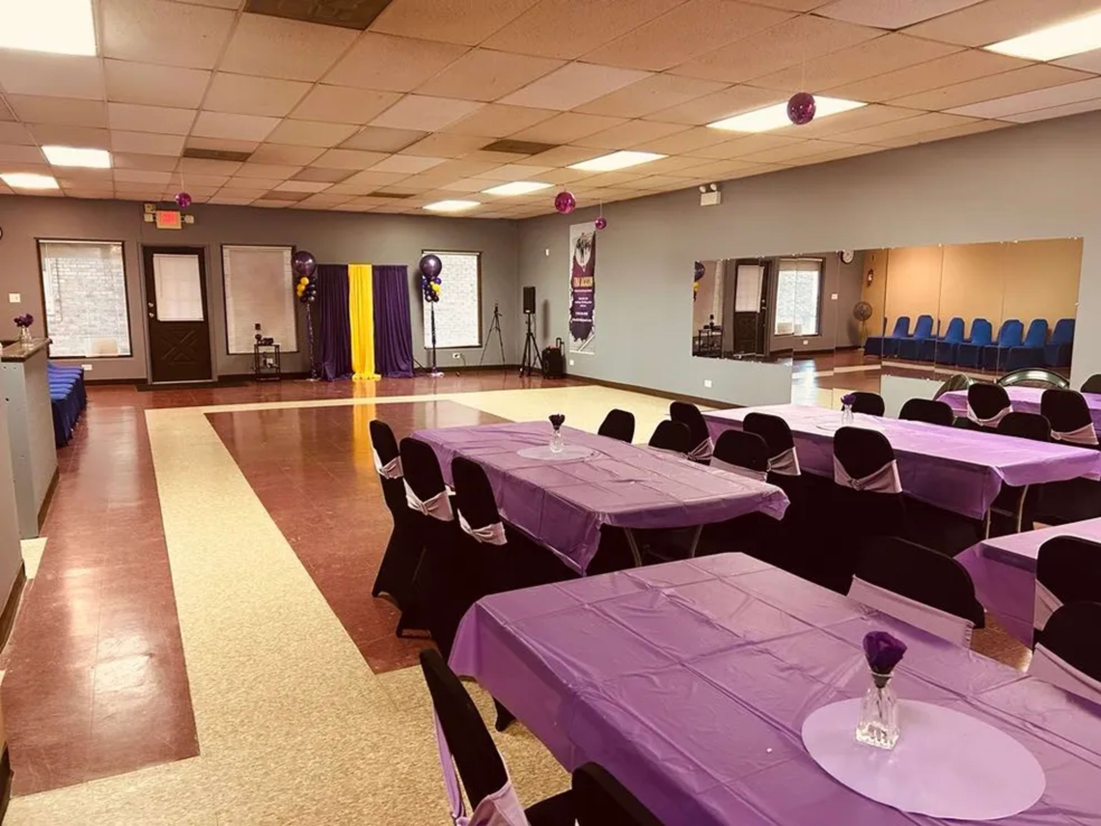 Multipurpose Studio for Dance, Meetings, Church Gatherings & Events Image in Bloom Township, Steger, IL