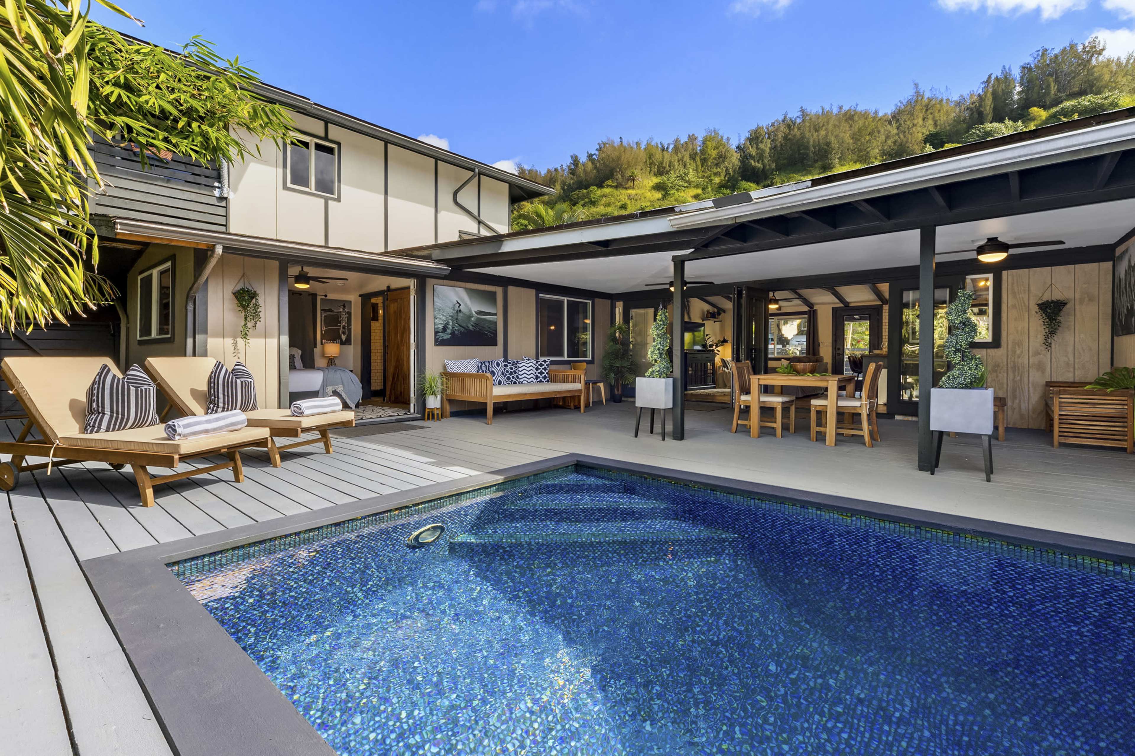 Secluded North Shore House with Tiled Pool near Sunset Beach Image in North Shore, Haleiwa, HI