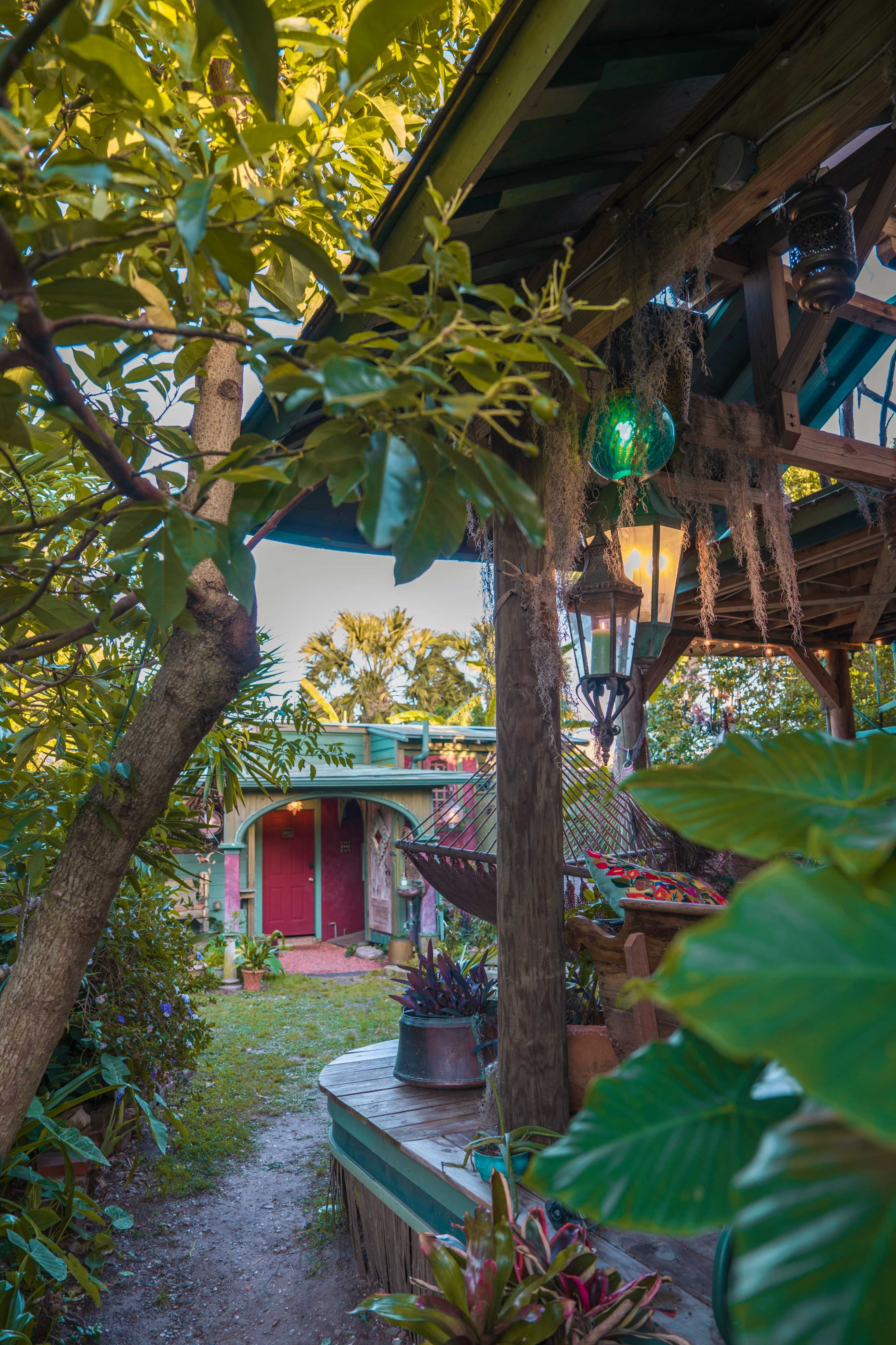 Enchanted Garden Oasis for Outdoor Gatherings and Photoshoots Image in St. Claude, New Orleans, LA