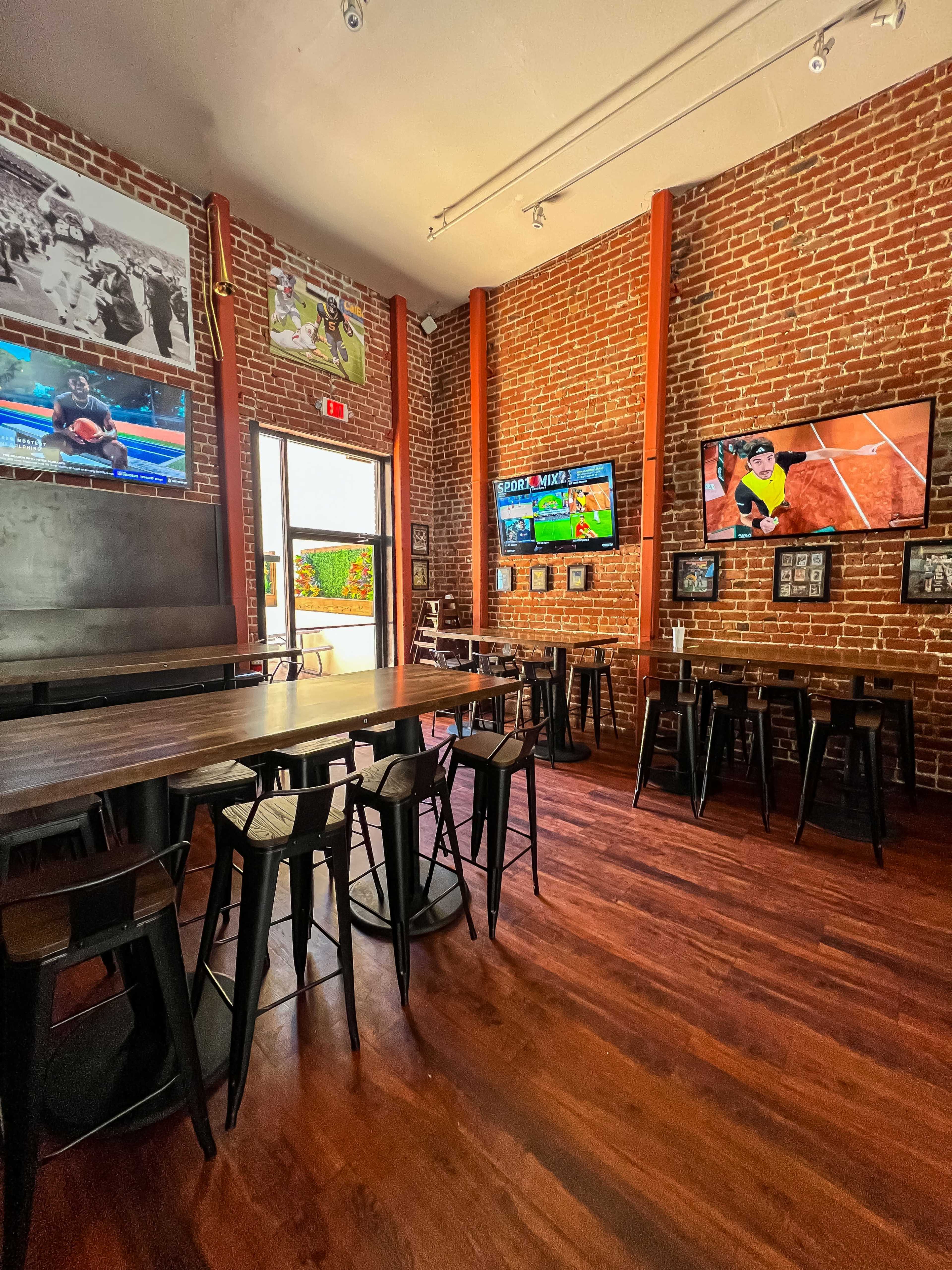 Berkeley Lounge and Bar Image in Telegraph, Berkeley, CA