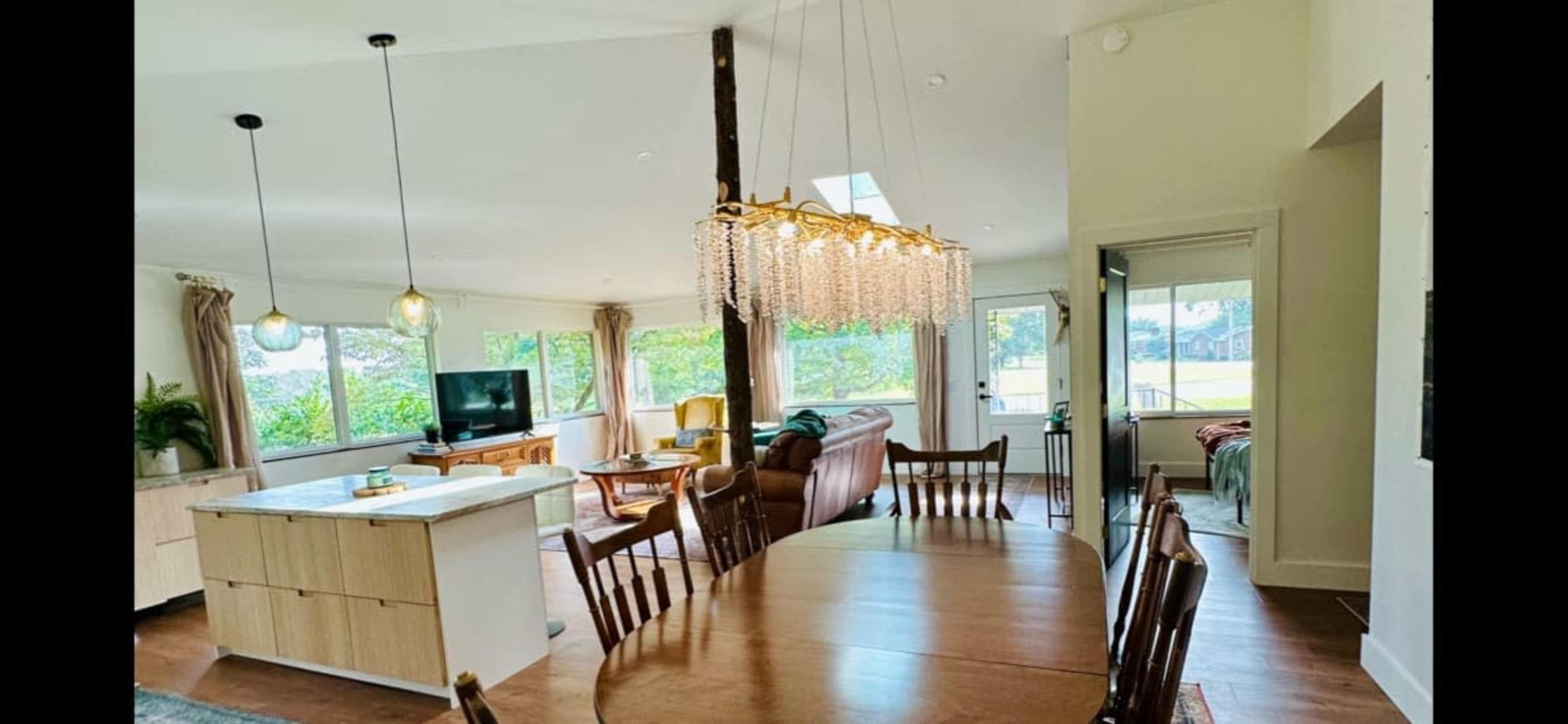 Stunning Grandview Estate with Scenic Views – Perfect for Photography Shoots Image in Travelers Rest, Travelers Rest, SC