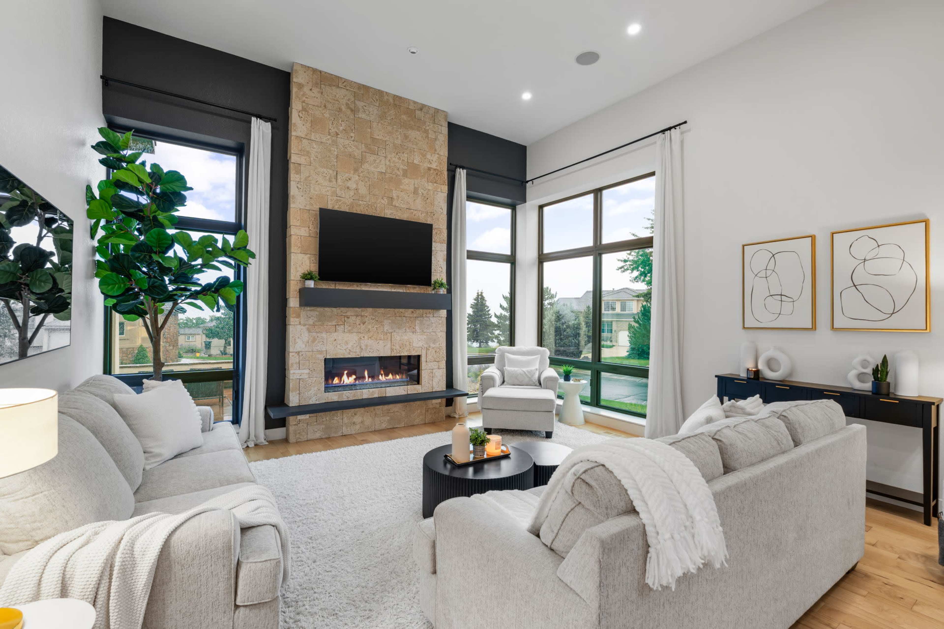 Bright Spacious and Luxurious Modern Home with Mountain Views in Ideal Colorado Springs Location Image in Northwest Colorado Springs, Colorado Springs, CO