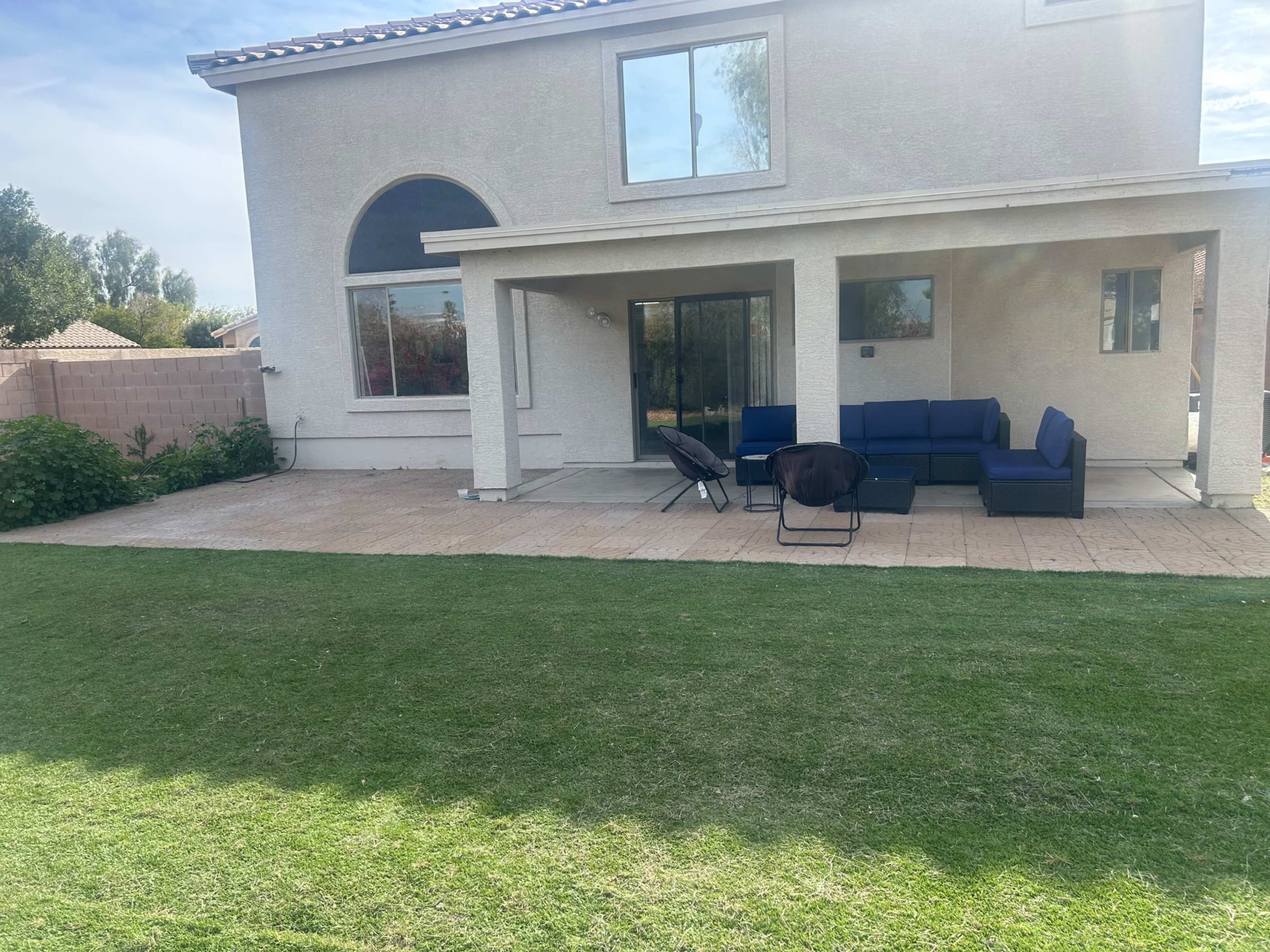 Serene Outdoor Sanctuary with Marble Kitchen in Glendale Image in Cobblefield HOA, Glendale, AZ
