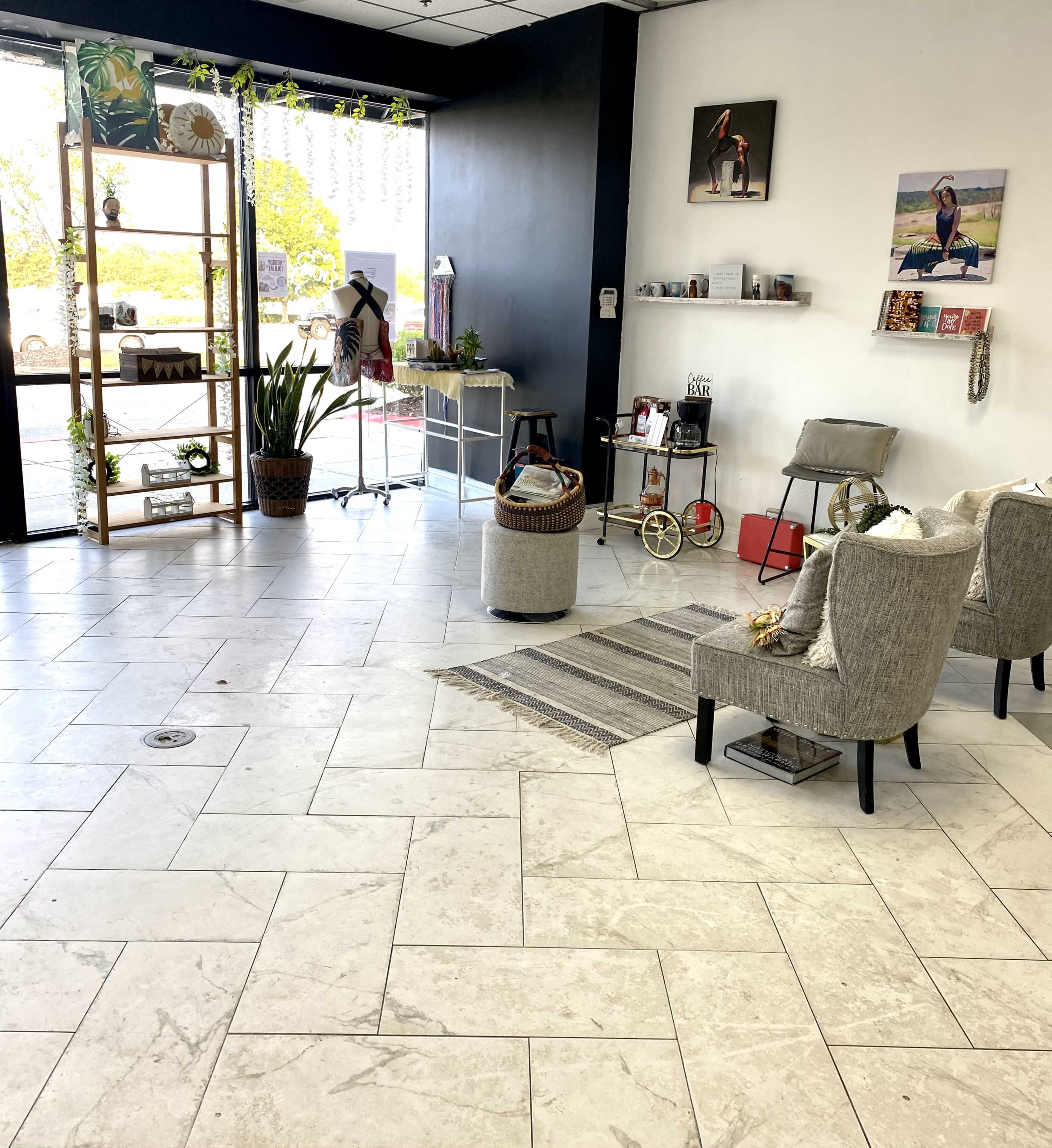 Prime location 2 mins away from the mall area. Image in Stonecrest, Stonecrest, GA