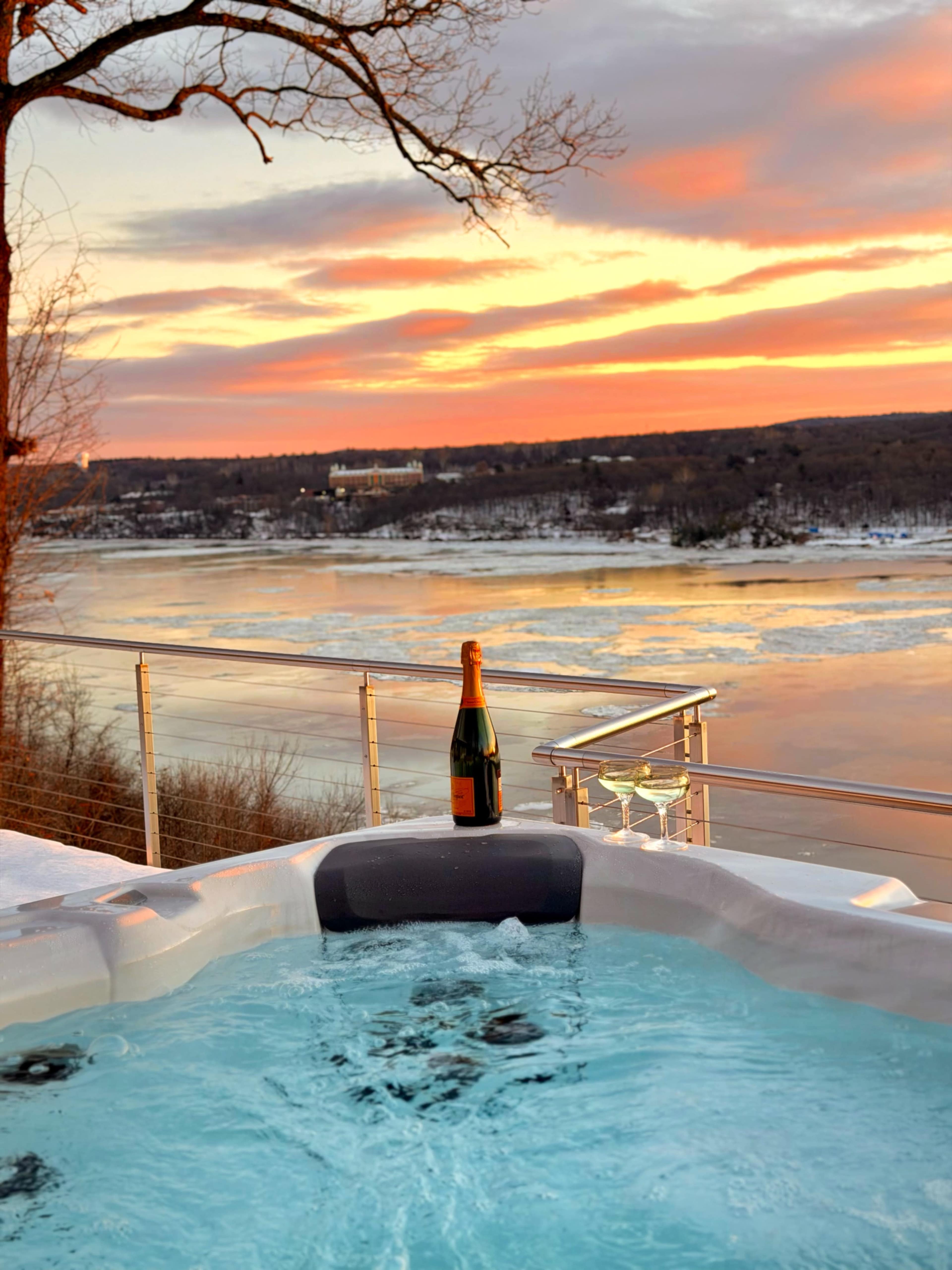 Hudson Valley River House • Stargaze & Sun Views! Image in Lloyd, Highland, NY