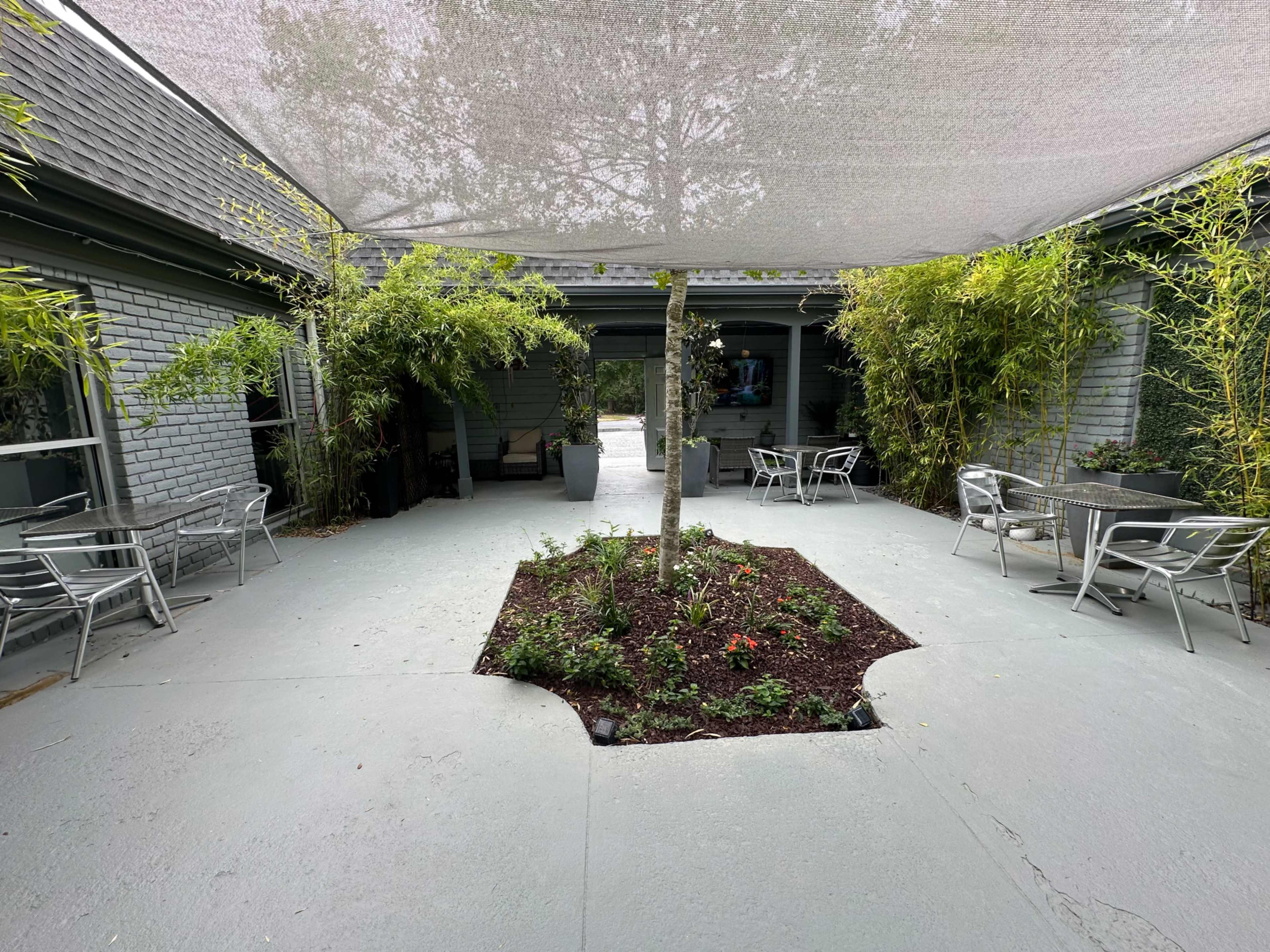 Luxury Spa (3,000 SqFt) & Courtyard (780 SqFt) Image in Southwest, Atlanta, GA
