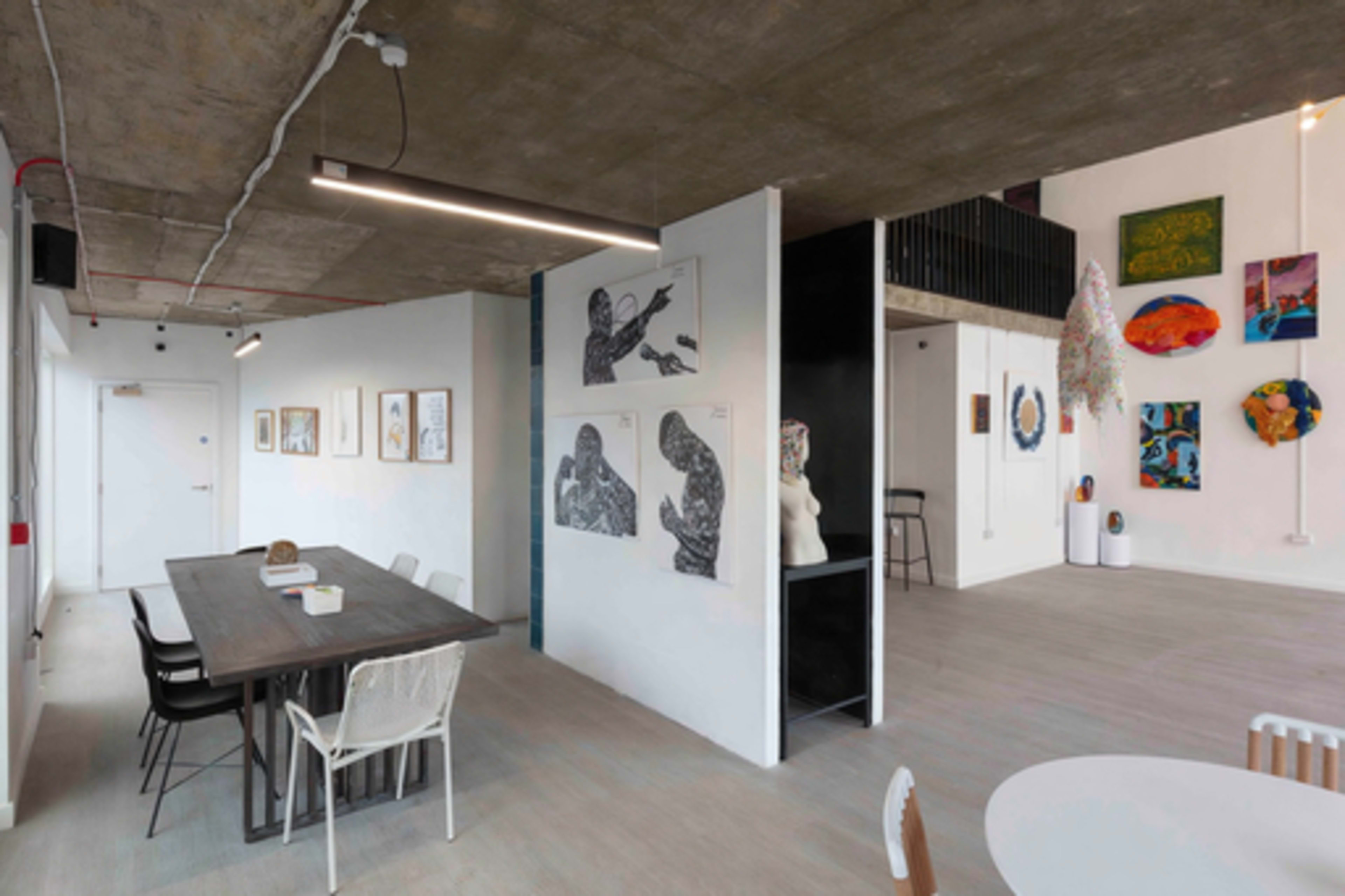 Stunning Light-Filled Split-Level Gallery & Studio Hire in East London Image in London, London, ENG