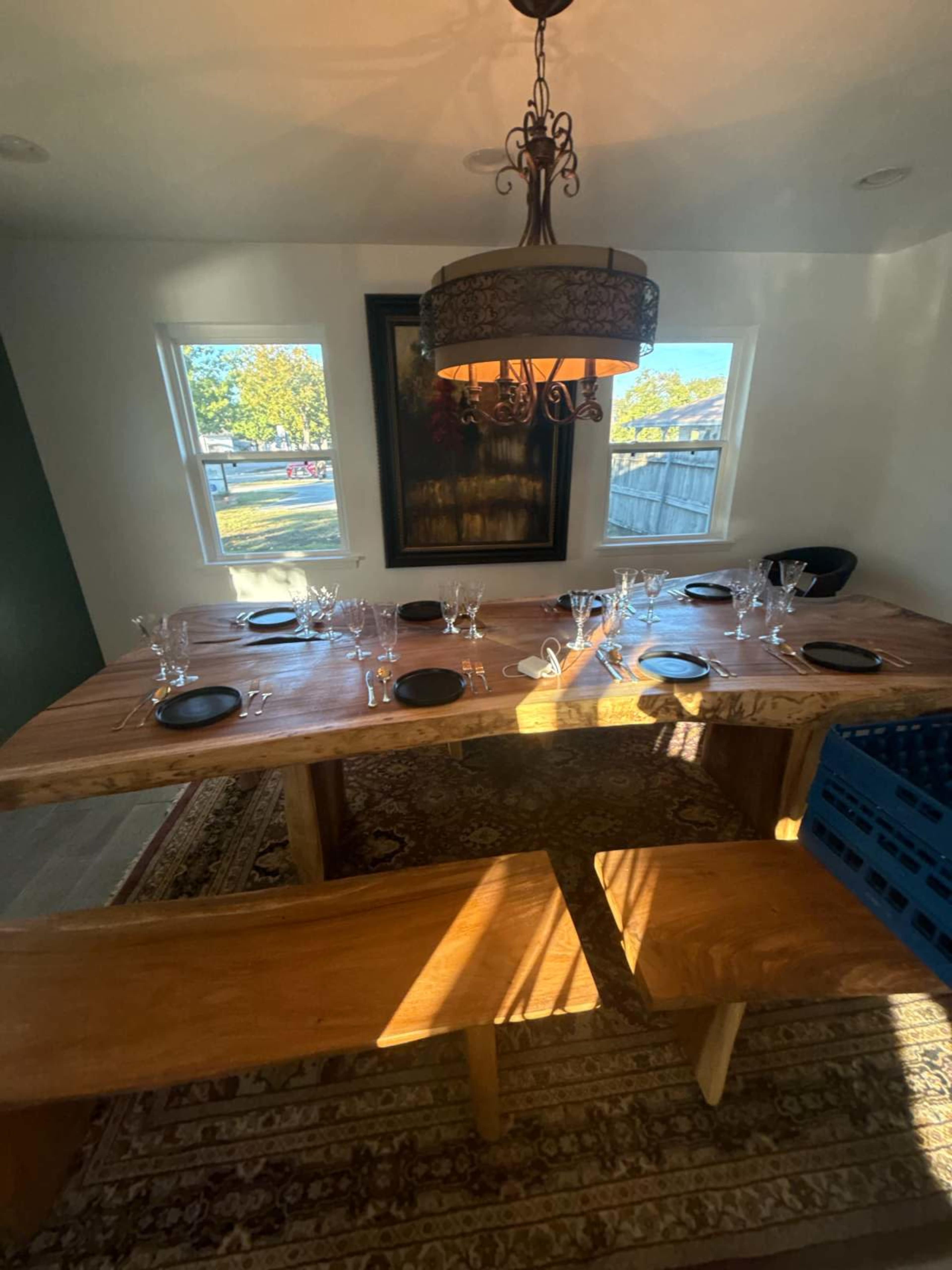 Elegant Lounge with Professional Kitchen for Private Gatherings Image in Roanoke, Roanoke, TX