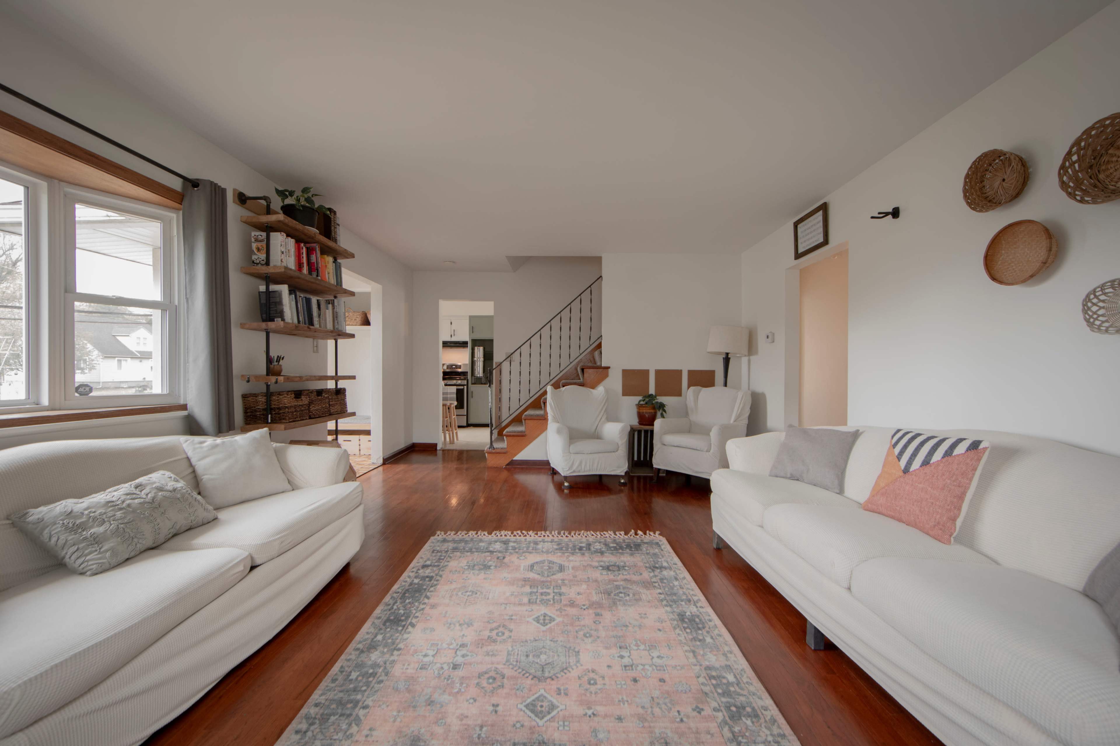 Smart TV | Stocked Kitchen | Minimalist Image in Springfield Township, Akron, OH