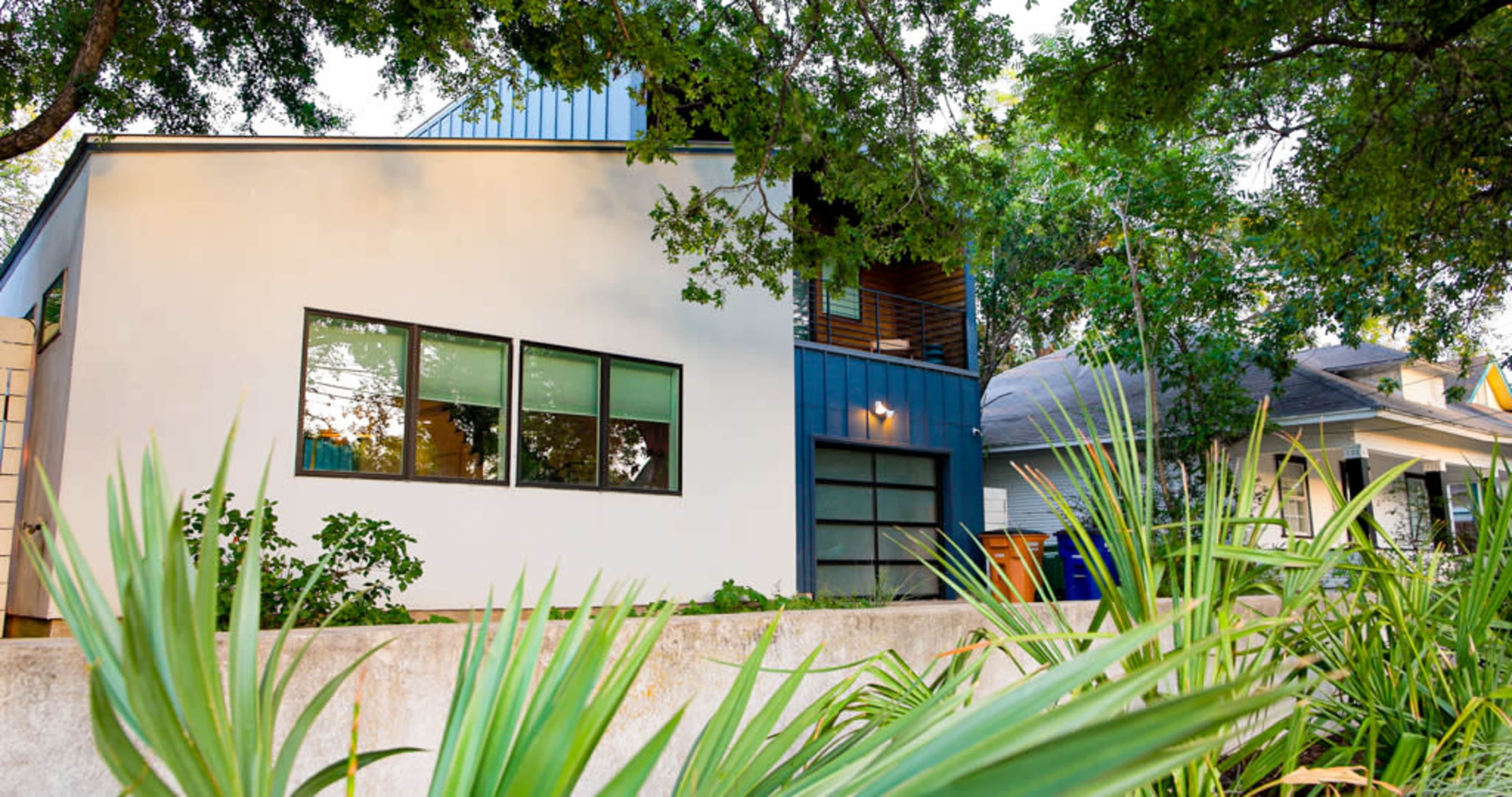 Central Eastside Gathering Space Image in Blackshear-Prospect Hill, Austin, TX