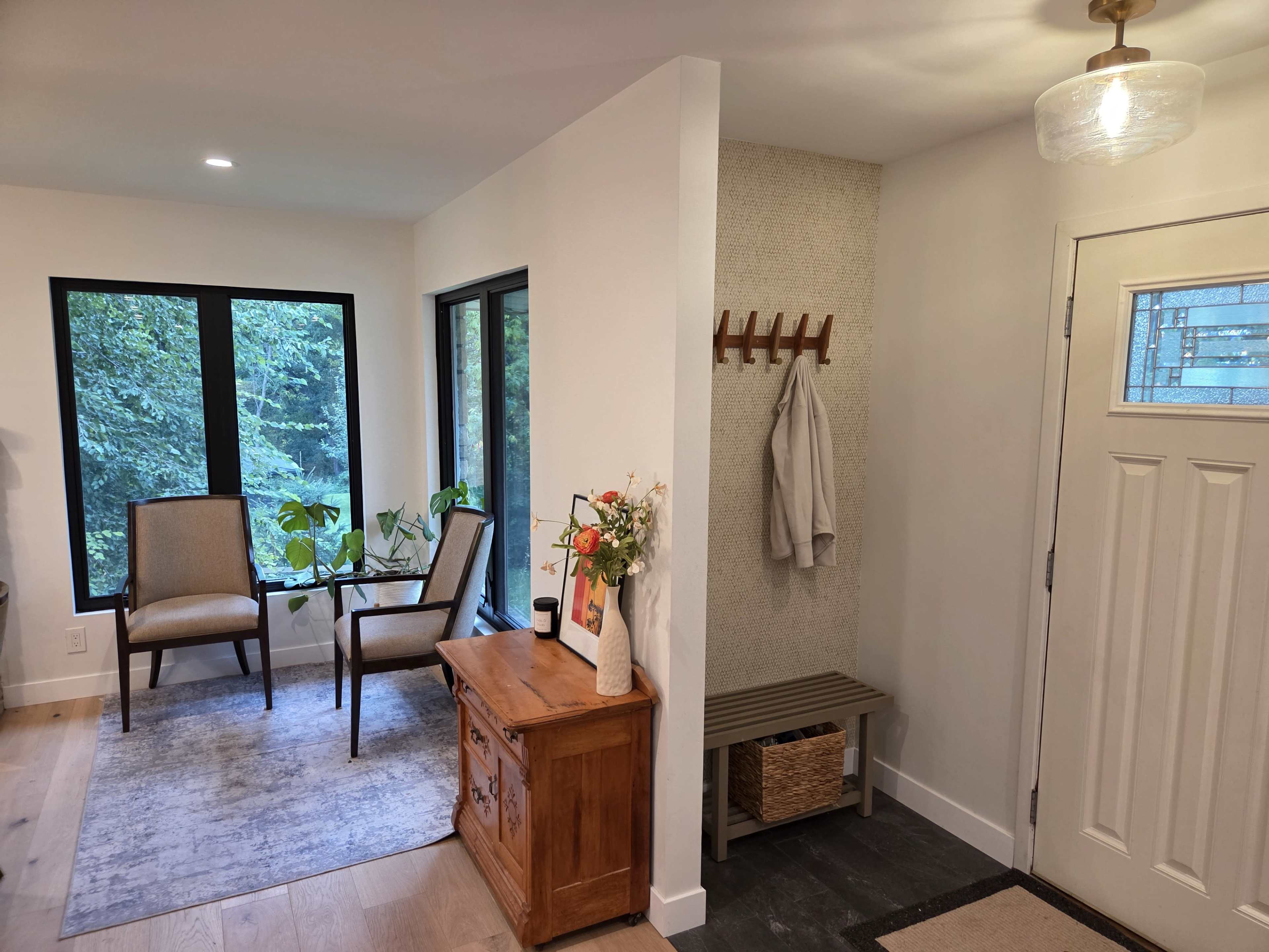 Spacious Modern Home with Vaulted Ceilings, Expansive Kitchen, and Stunning Outdoor Oasis Image in Arden Hills, Arden Hills, MN