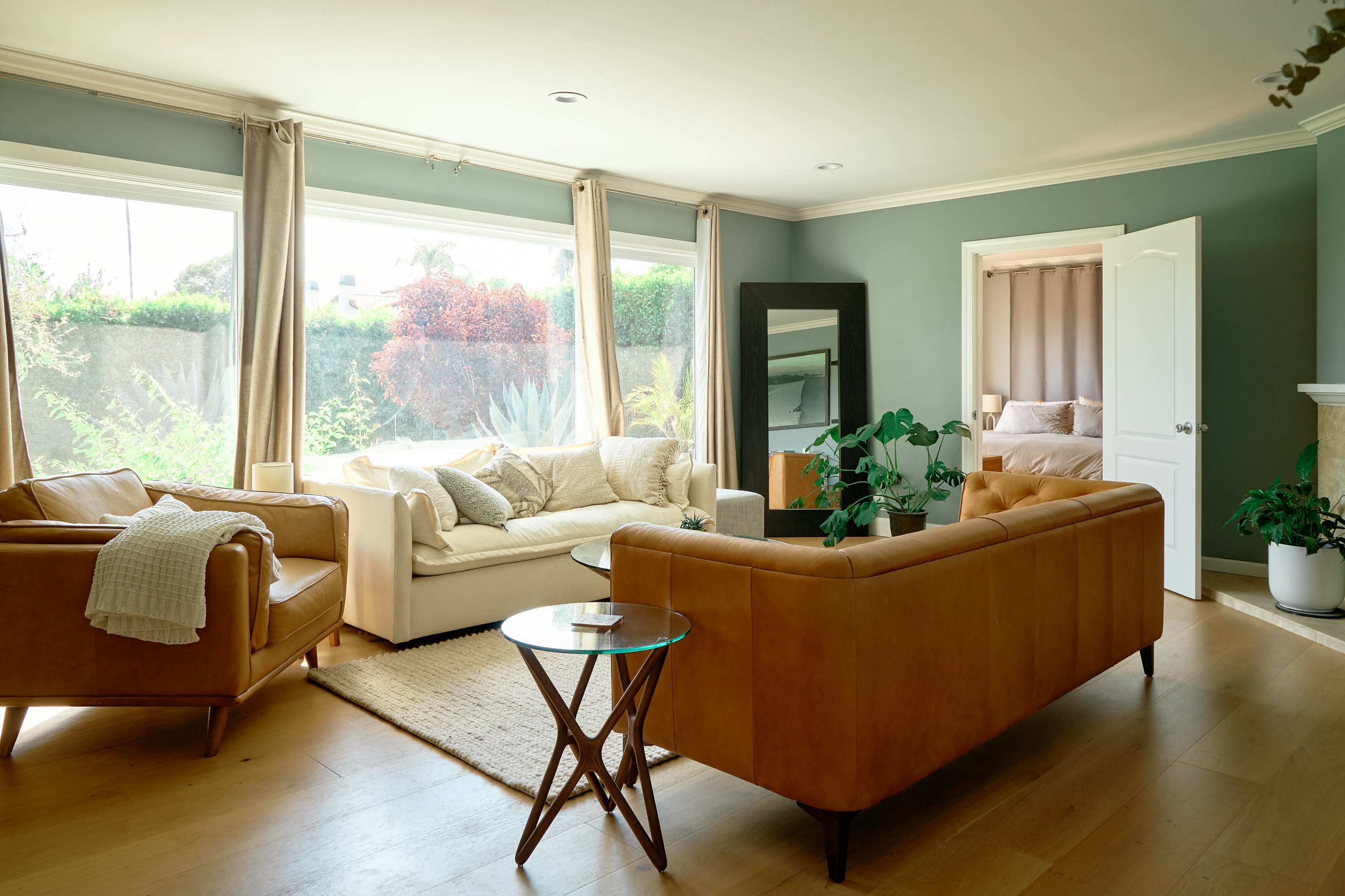 Centrally Located Mar Vista House with Views Image in Mar Vista, Los Angeles, CA