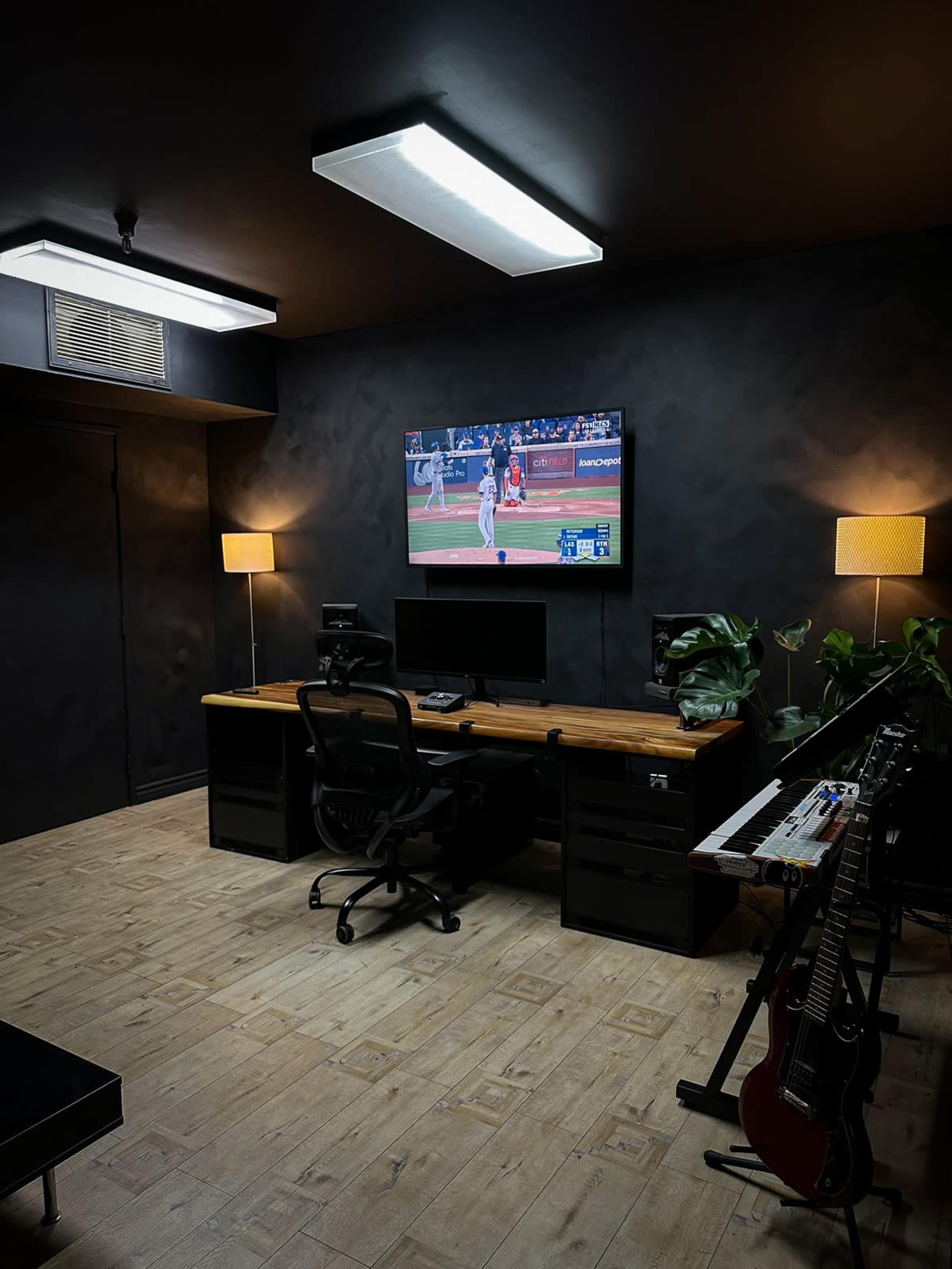 Recording Studio in DTLA Image in Central LA, Los Angeles, CA