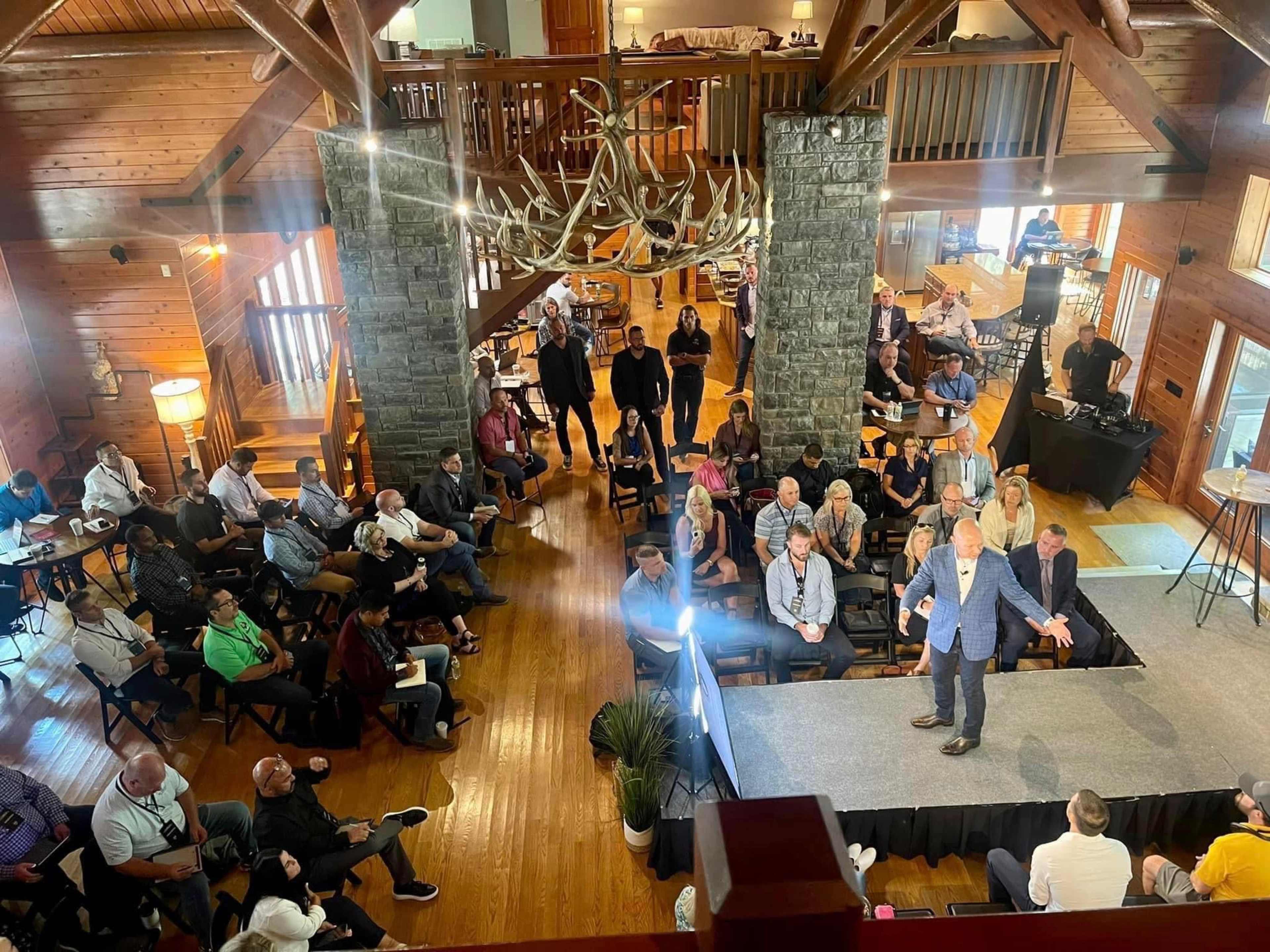 The Lodge: Rustic, Roomy, Refreshing, Retreat Image in , Christiana, TN