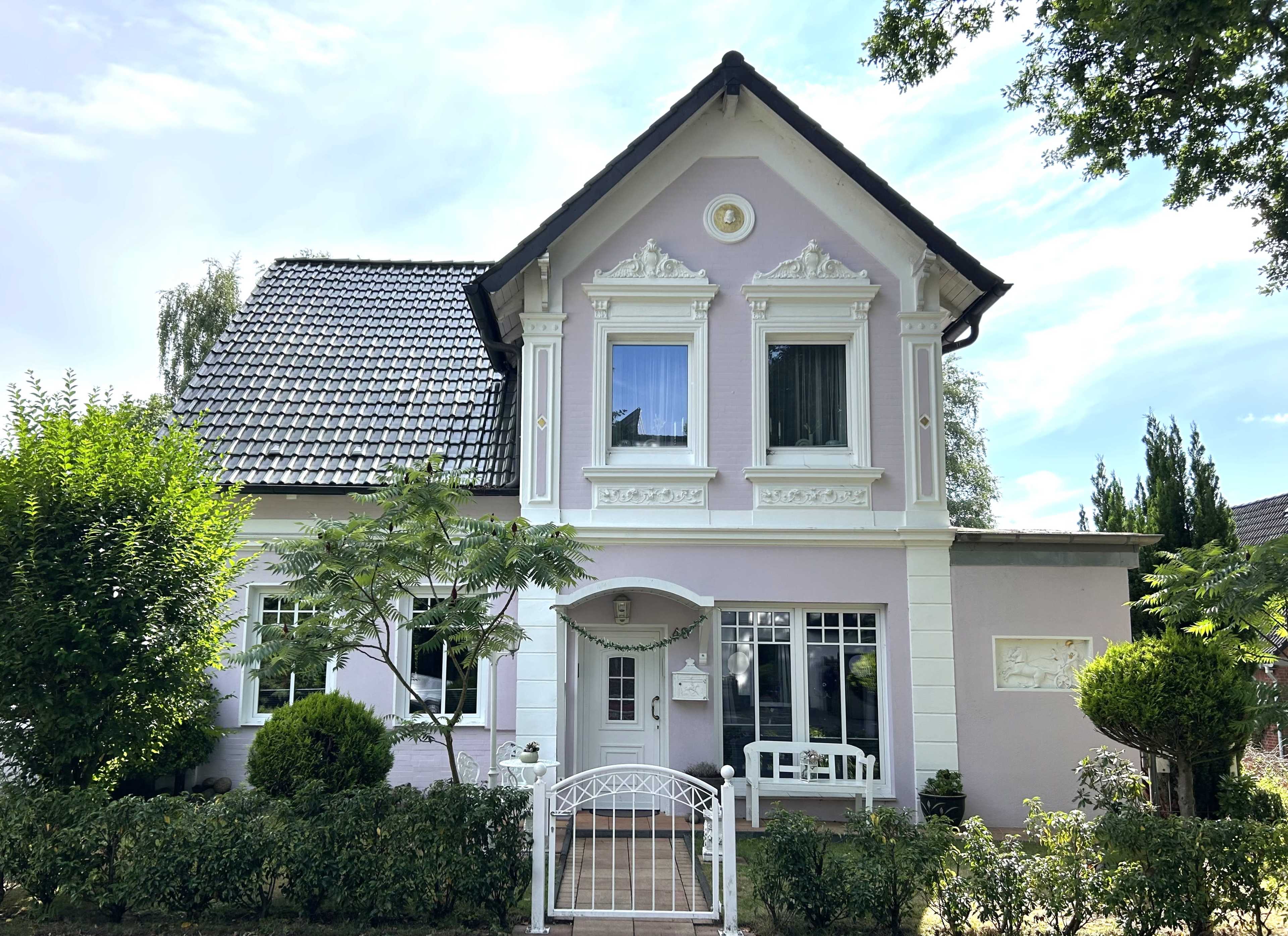 Discover our charming historic villa Image in Lohbrügge, Hamburg