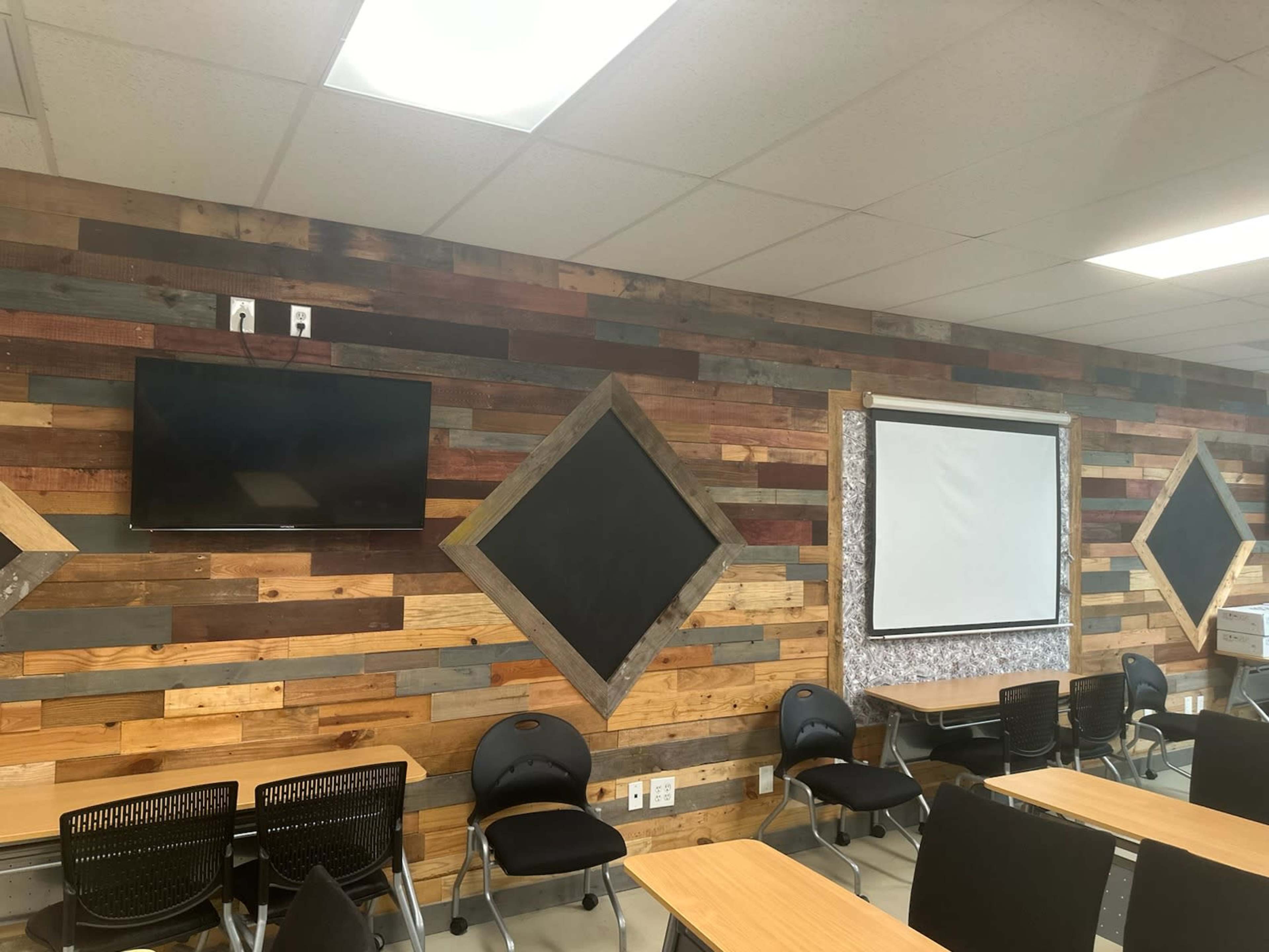 Classroom/Meeting Space Close to Airport with Plenty of Space, Chairs, Tables, Chalkboards, and TV Image in San Antonio International Airport Vicinity, San Antonio, TX