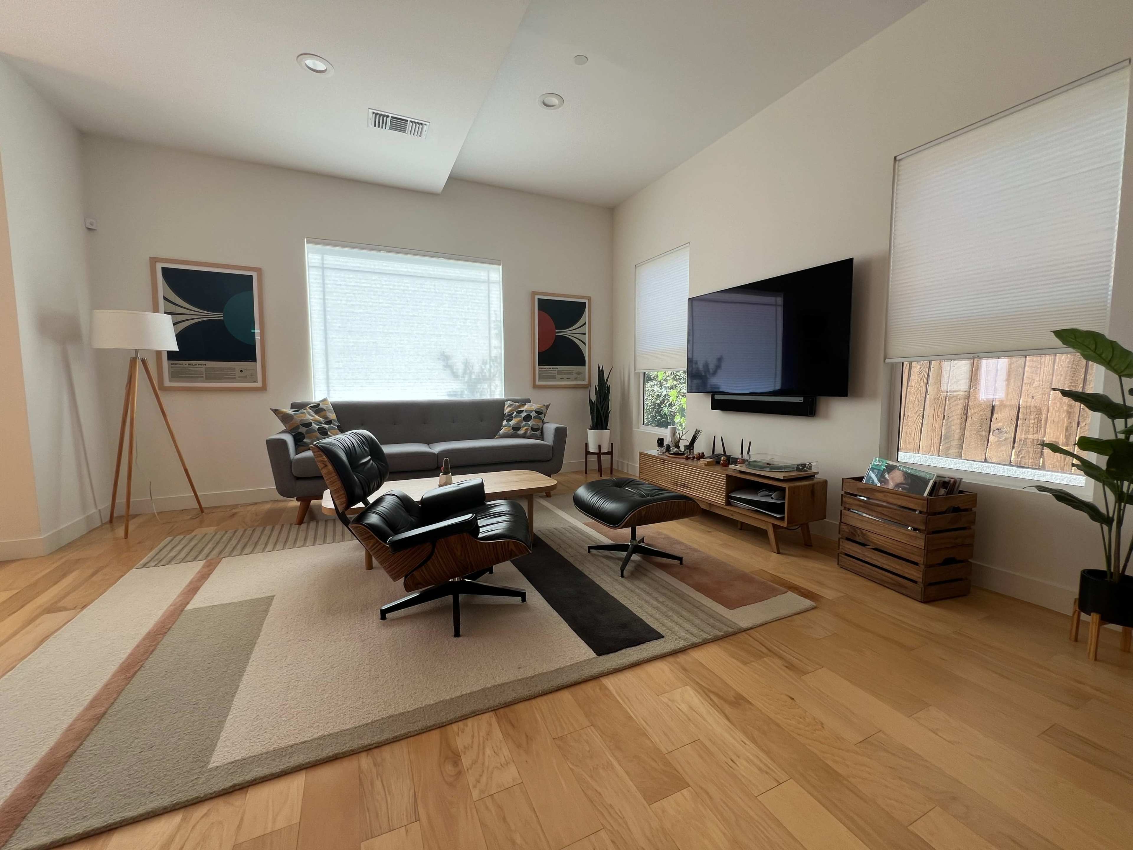 Modern Mid-Century Gem with Mountain Views Image in Tujunga, Tujunga, CA