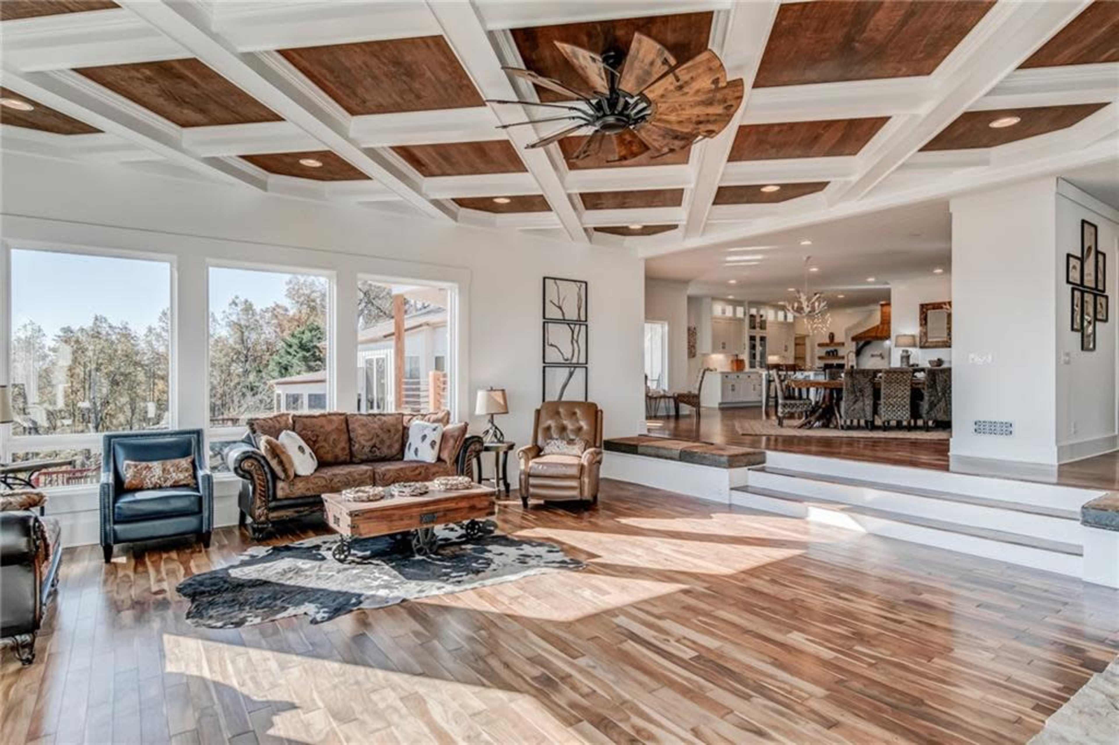 Luxury Mountain Top Retreat | Soaring Views |  Hot Tub Image in , Jasper, GA